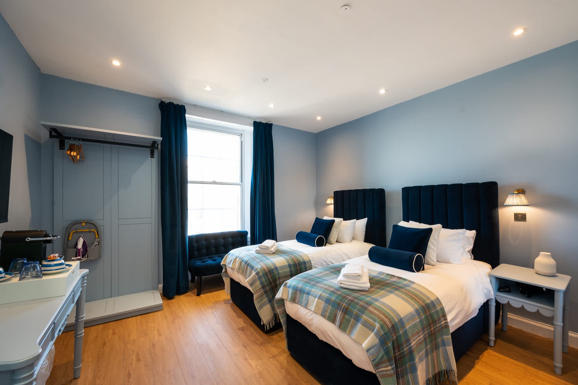Luxury Twin Room (3rd Floor - Room 9) — Edinburgh, Scotland — vacation rental