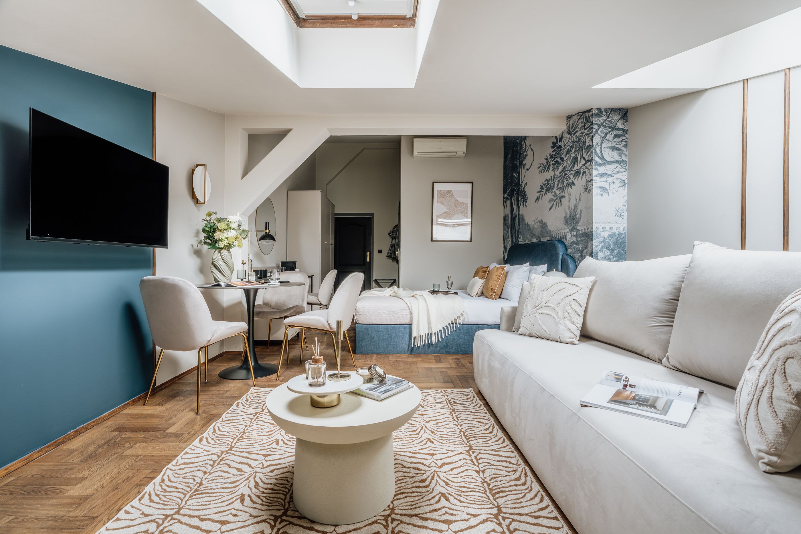 Atmospheric room near the Florian Gate