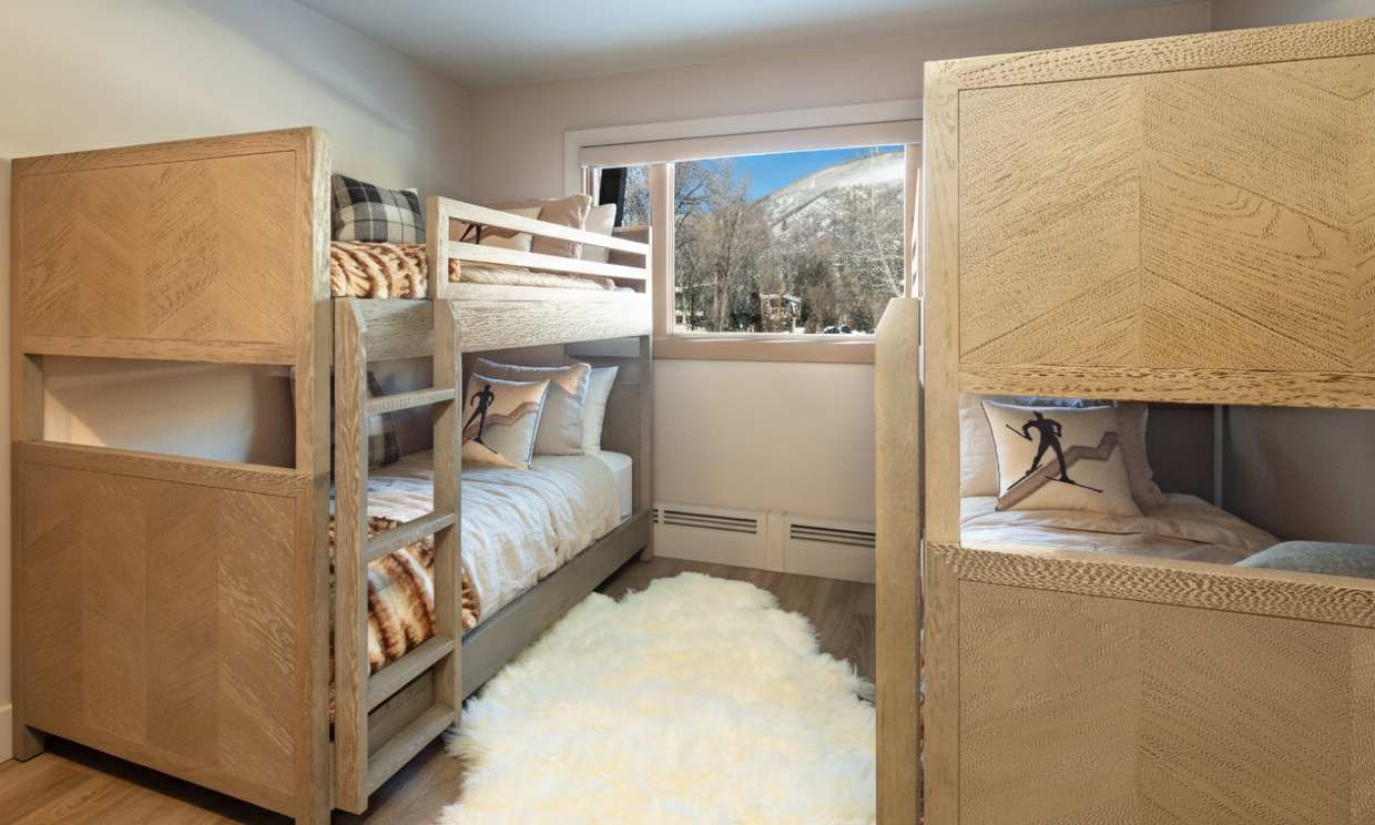 Newly Renovated 4BR, 3BA in Aspen's Core! 4