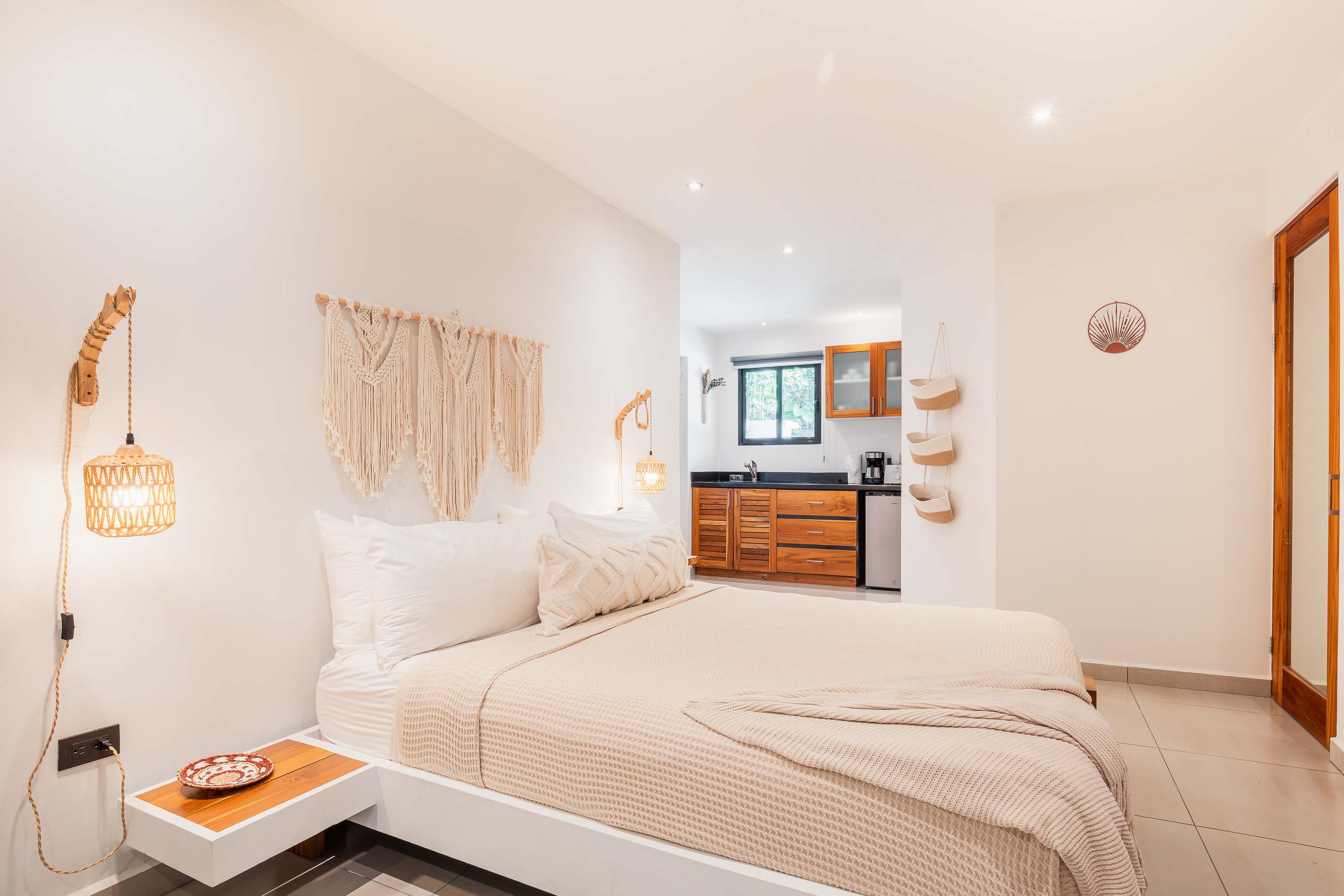 Location, location. Studio APT #1 is walking distance to shops, gym, surf and yoga. — Nosara, Guanacaste — vacation rental