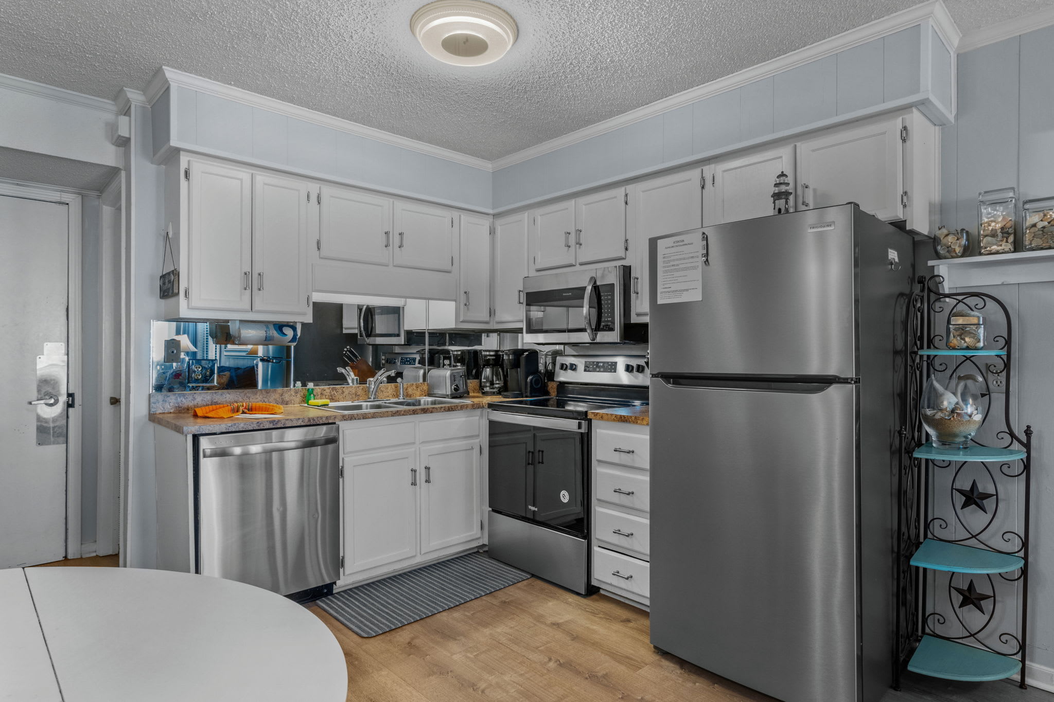 Fully equipped kitchen