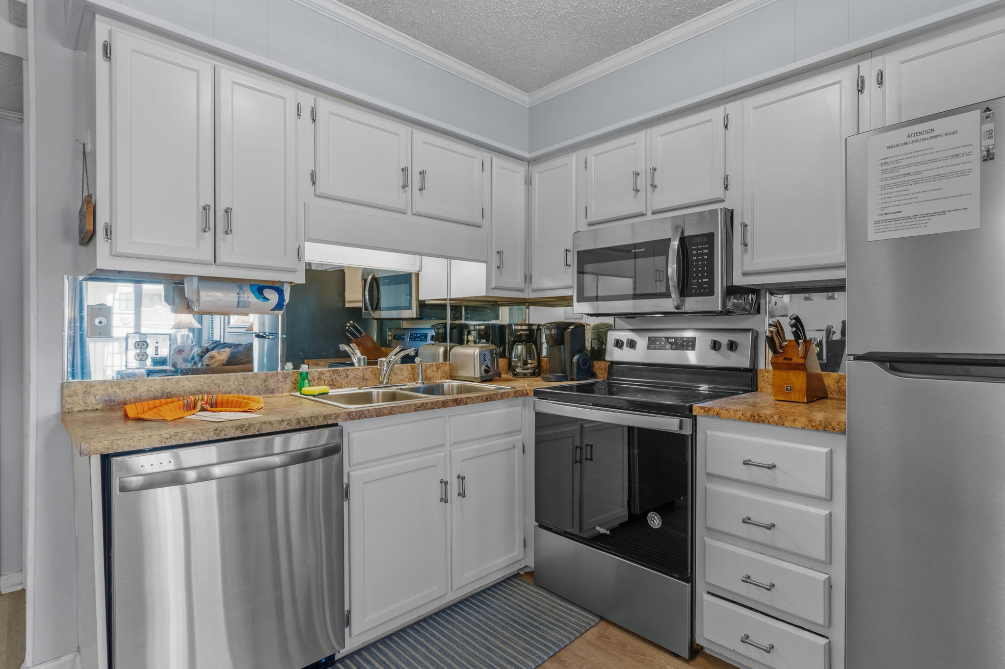 Fully equipped kitchen