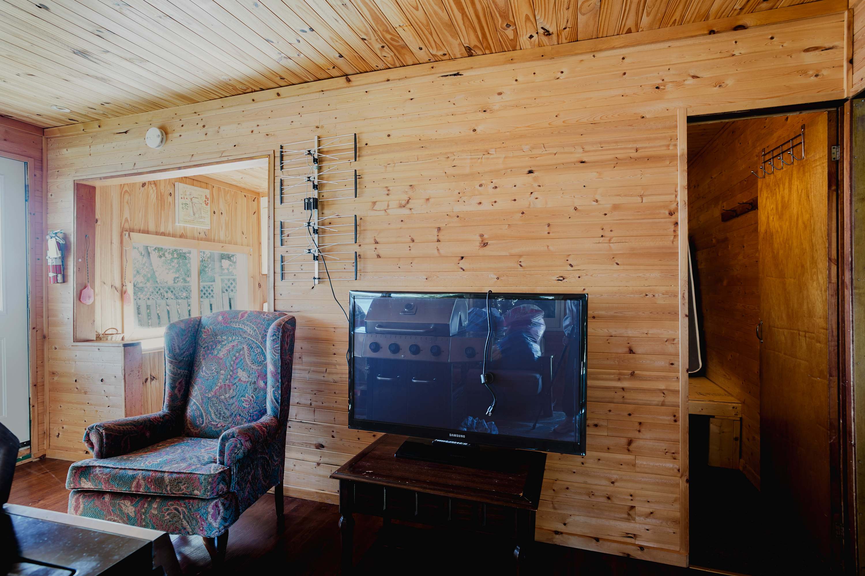 3-Bedroom Cottage at Katchawanooka Resort #11