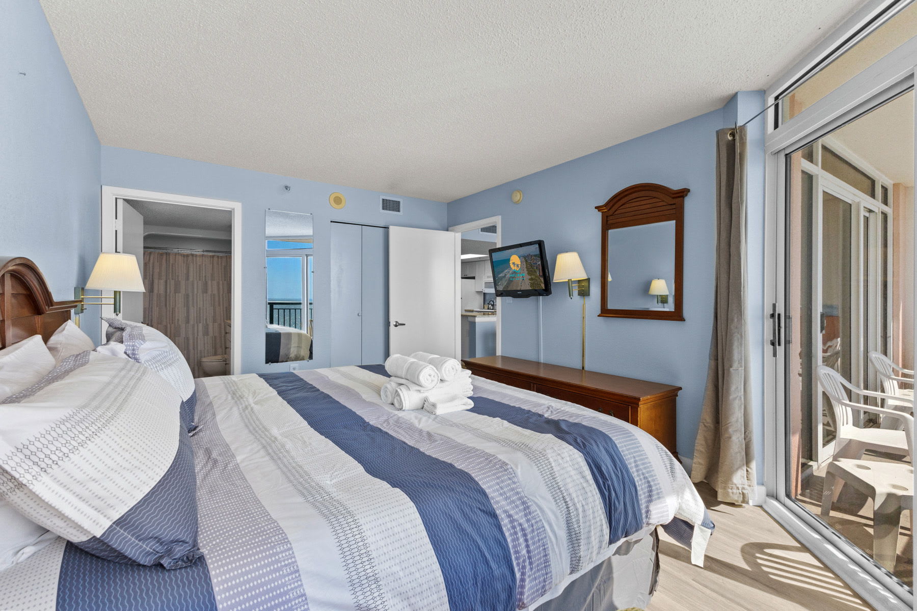 Roxanne Towers Penthouse 6 Oceanfront | Photo 18