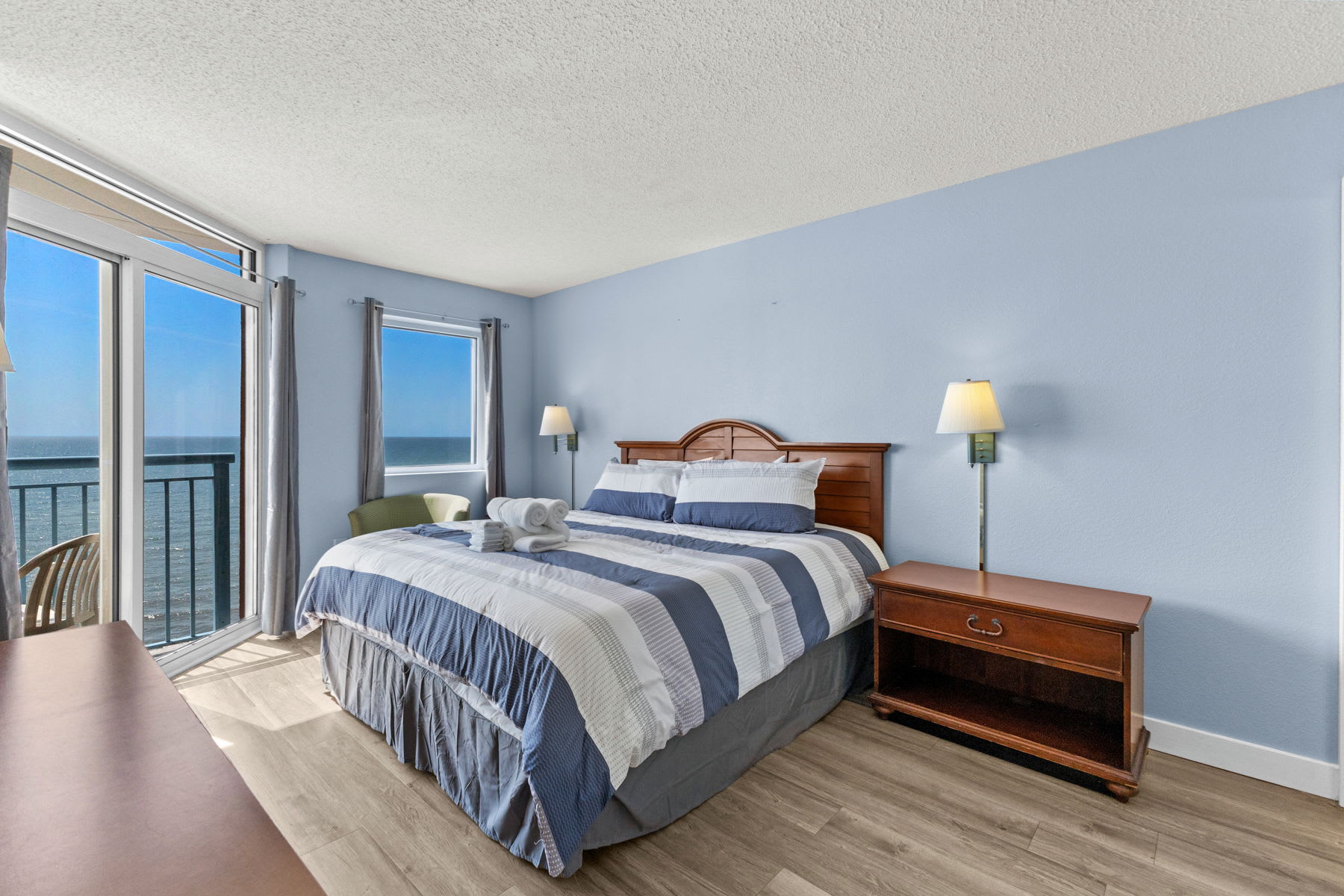 Roxanne Towers Penthouse 6 Oceanfront | Photo 19