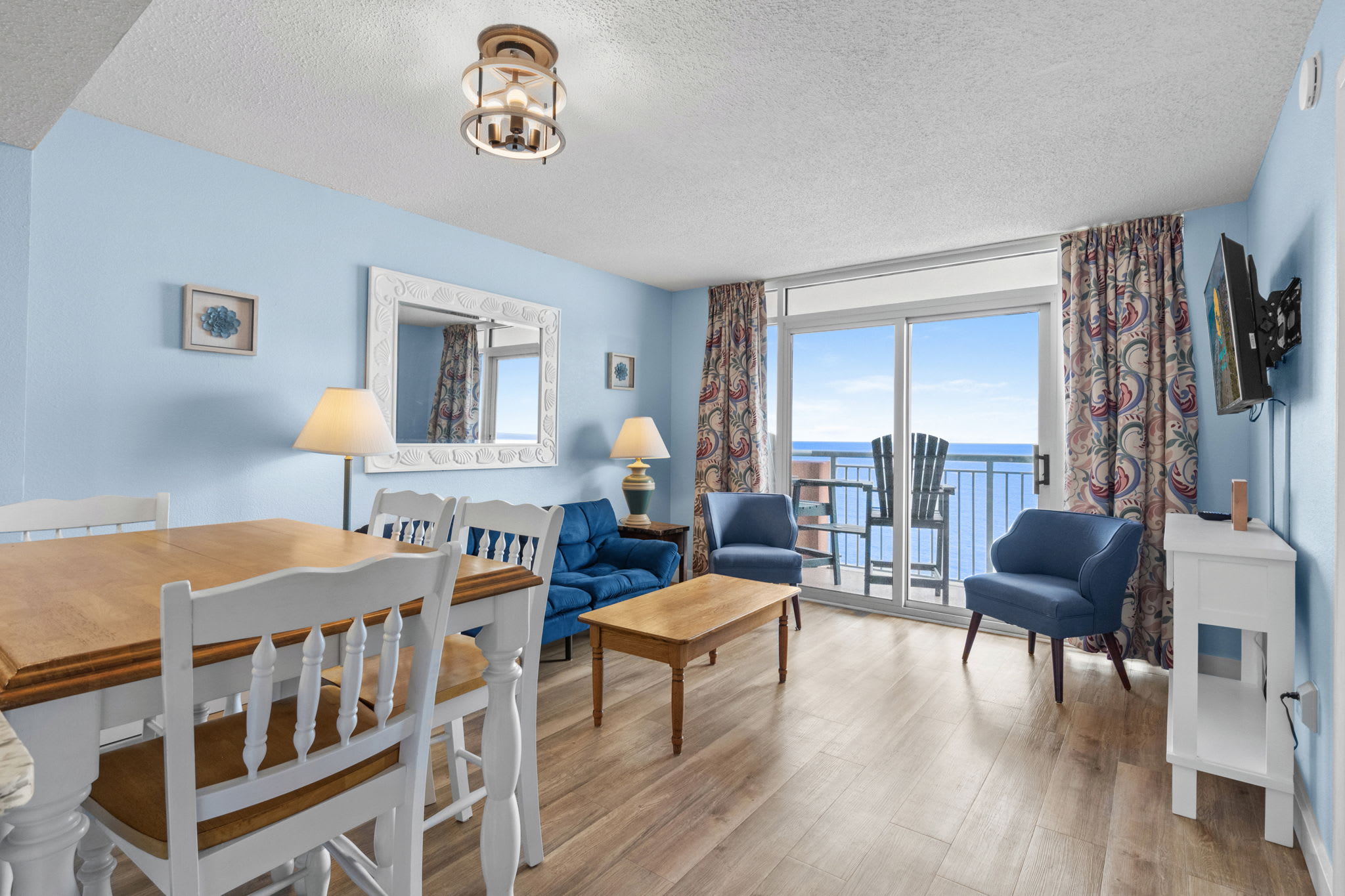 Roxanne Towers Penthouse 6 Oceanfront | Photo 8