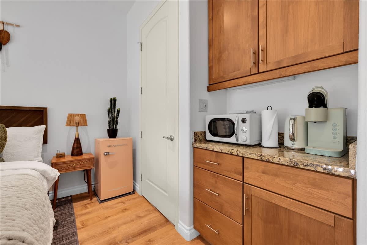 Alluring Desert Haven Studio in La Quinta #C - Photo 4