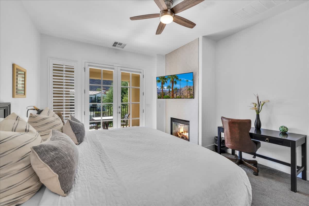 Luxurious Remodeled Studio in La Quinta #B - Photo 2