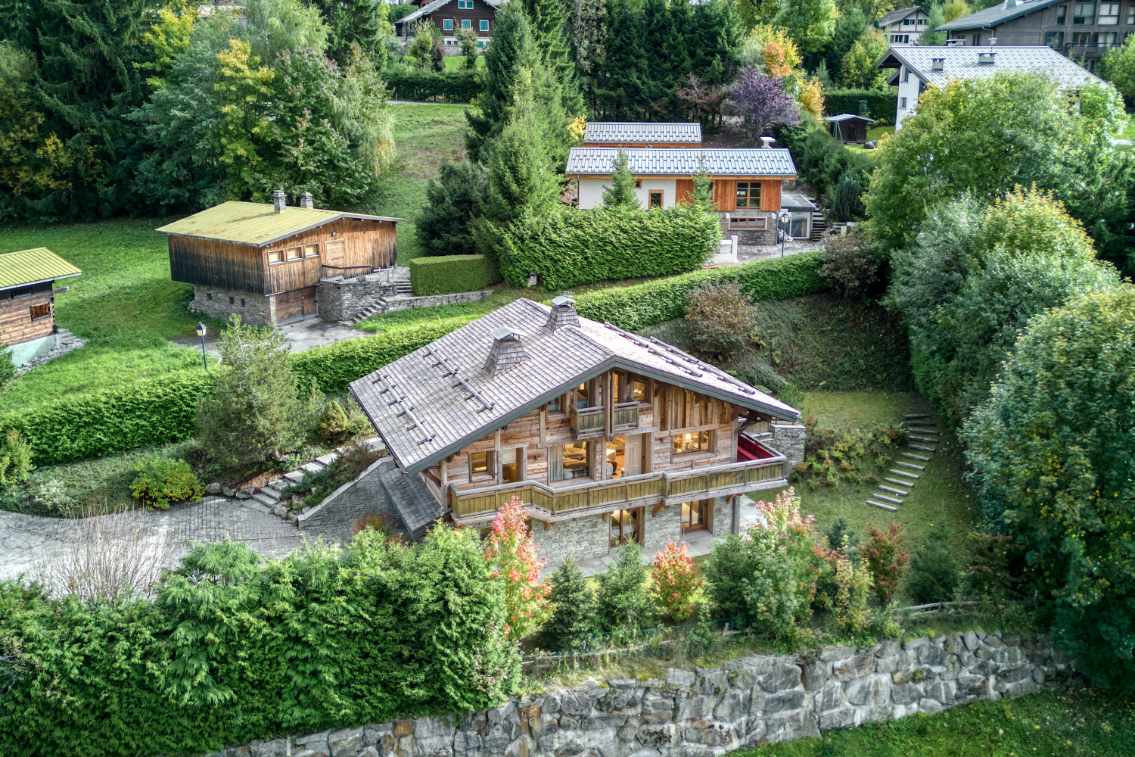 Luxury Megeve Chalet 4BR 10p Fireplace, Mountain Views and Garden — Megève, Auvergne-Rhône-Alpes — vacation rental