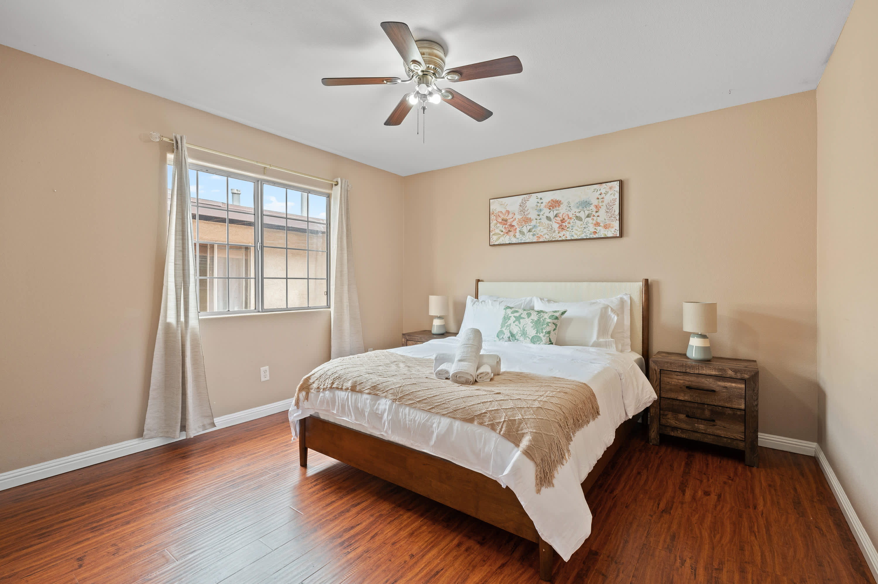 Los Angeles 1 BR Furnished Home
