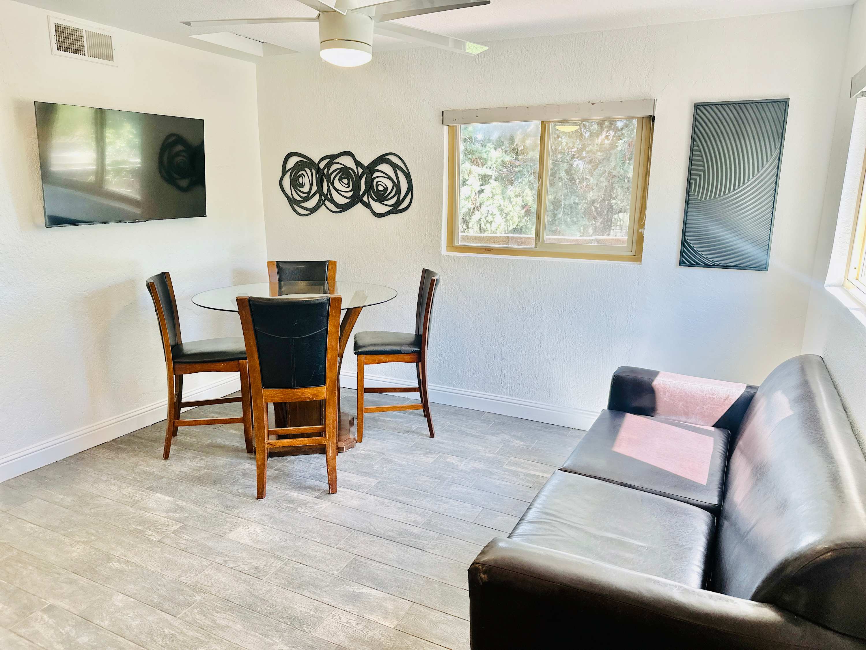 Cozy Reno Studio / Pets Ok/Sleeps 3 β Reno, NV β vacation rental