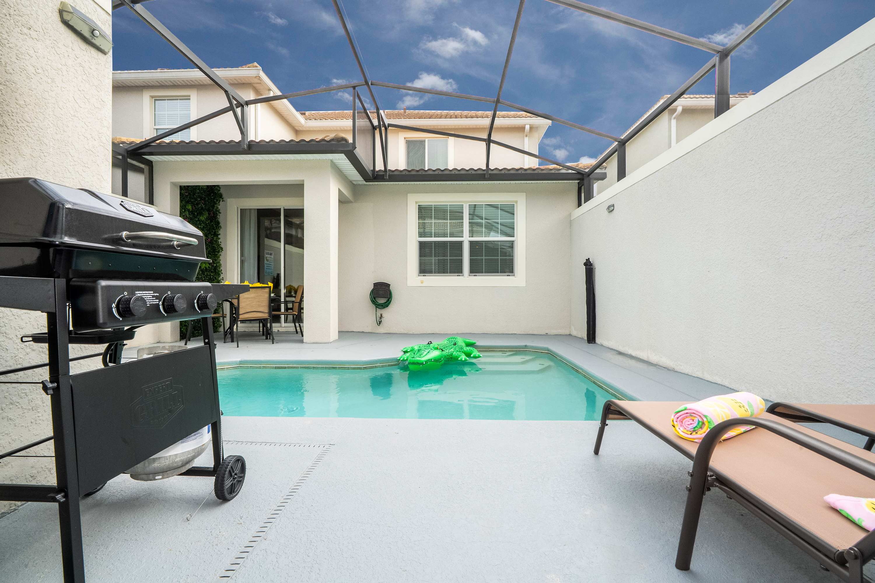 Vibrant 5BR w Pool & WaterPark @ Storey Lake 4811M — Kissimmee, FL — vacation rental
