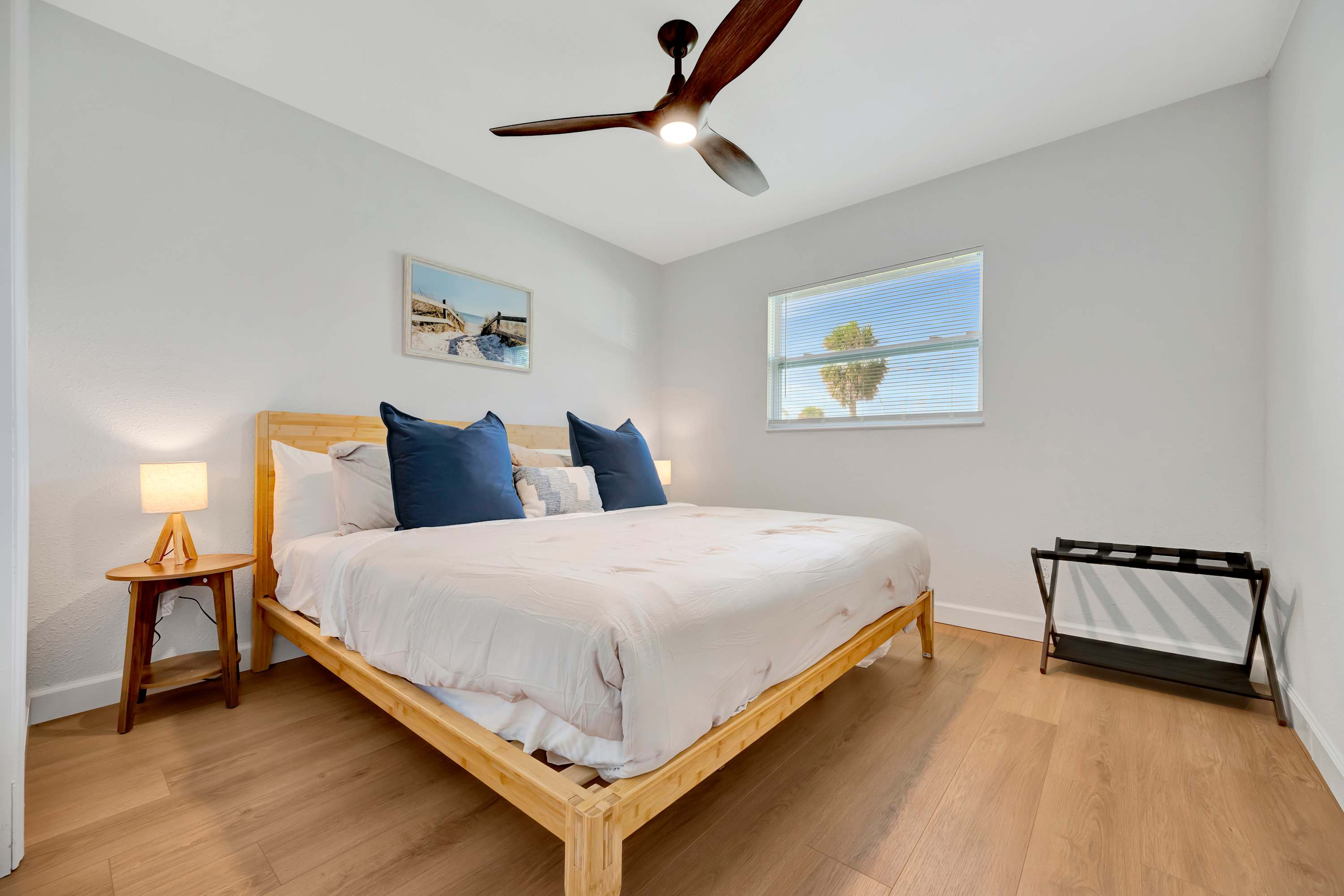 Oyster House, Waterfront 3b, Kayaks, Bikes, Games