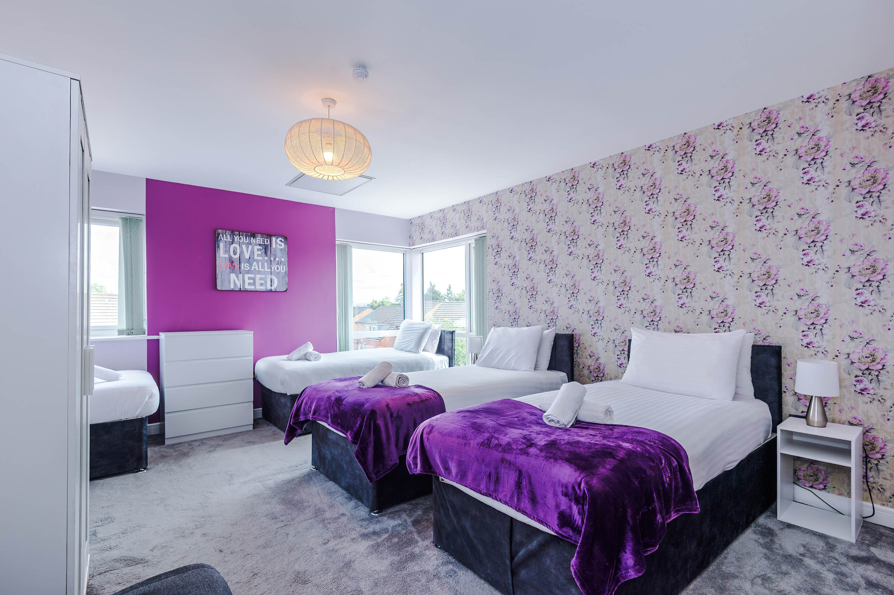 Large Etihad & Co-op Live Townhouse | Free Parking — Greater Manchester, England — vacation rental