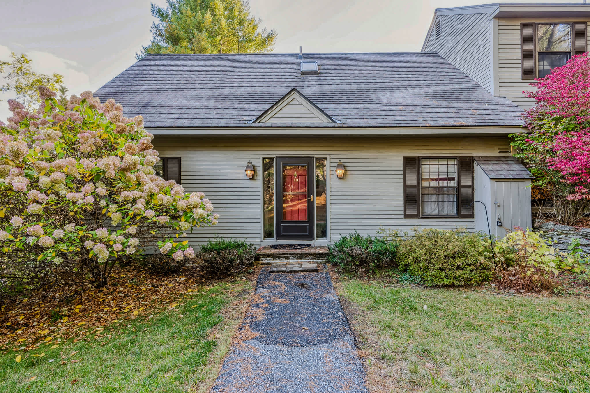 Cozy Deck, Fireplace & Views | Sugar Hill 1D