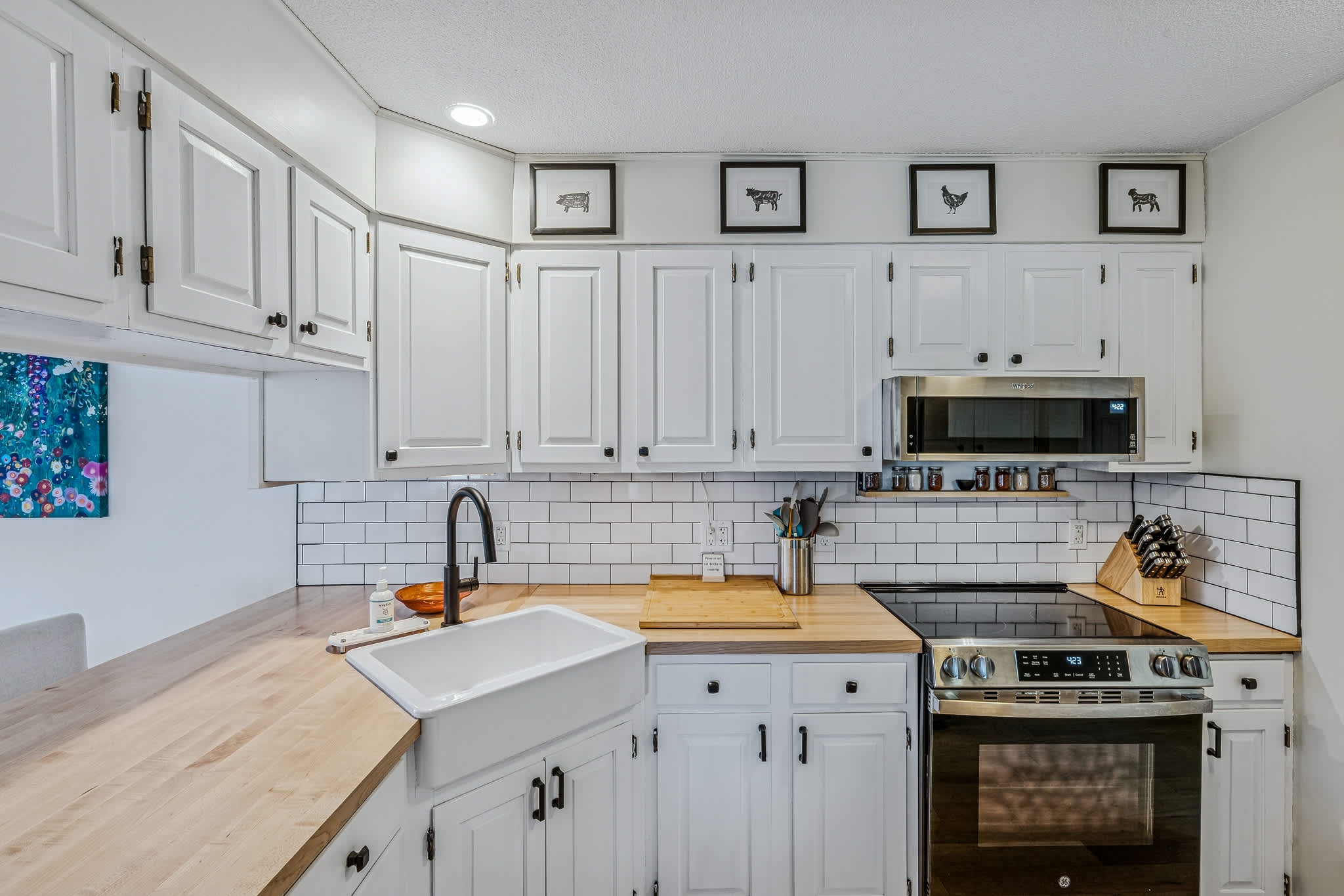 Cozy Deck, Fireplace & Views | Sugar Hill 1D