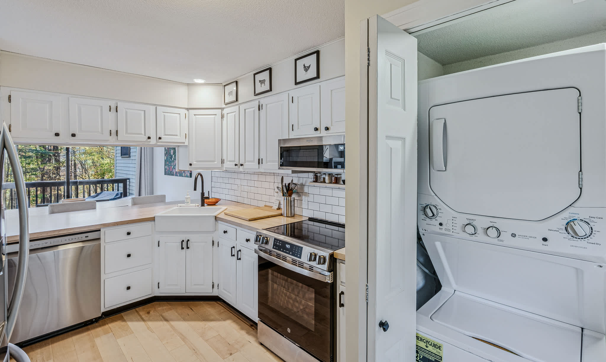 Cozy Deck, Fireplace & Views | Sugar Hill 1D