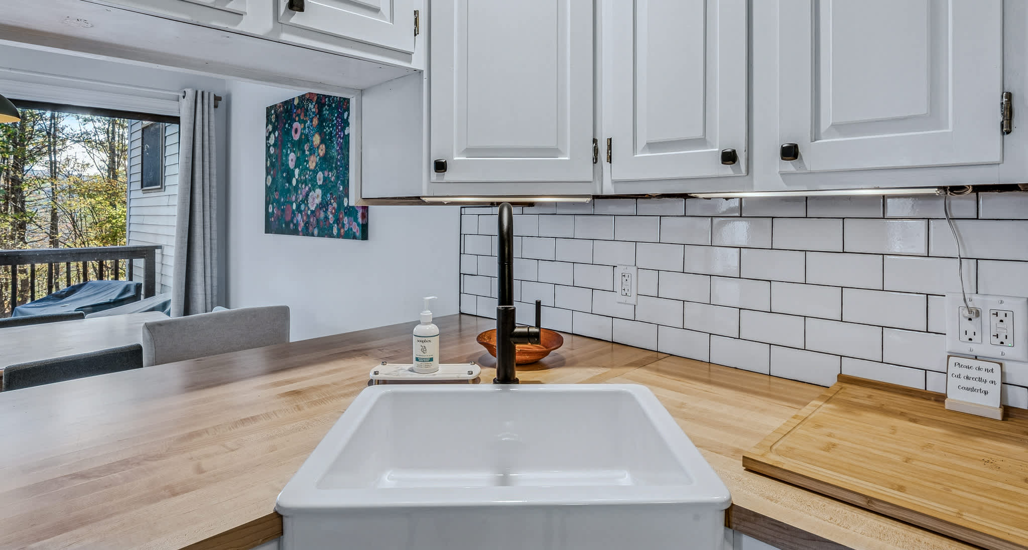 Cozy Deck, Fireplace & Views | Sugar Hill 1D