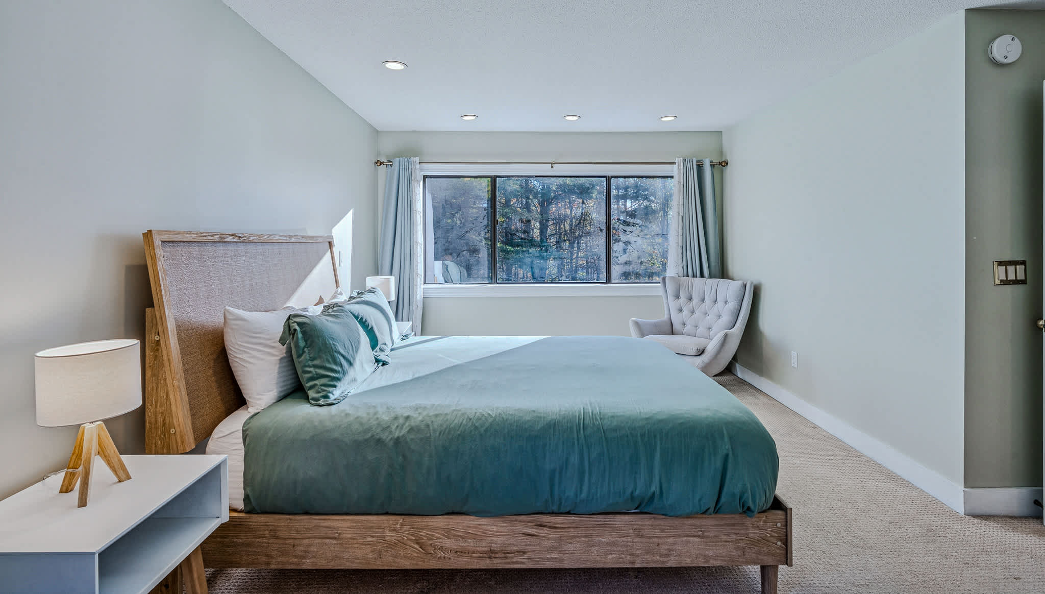 Cozy Deck, Fireplace & Views | Sugar Hill 1D