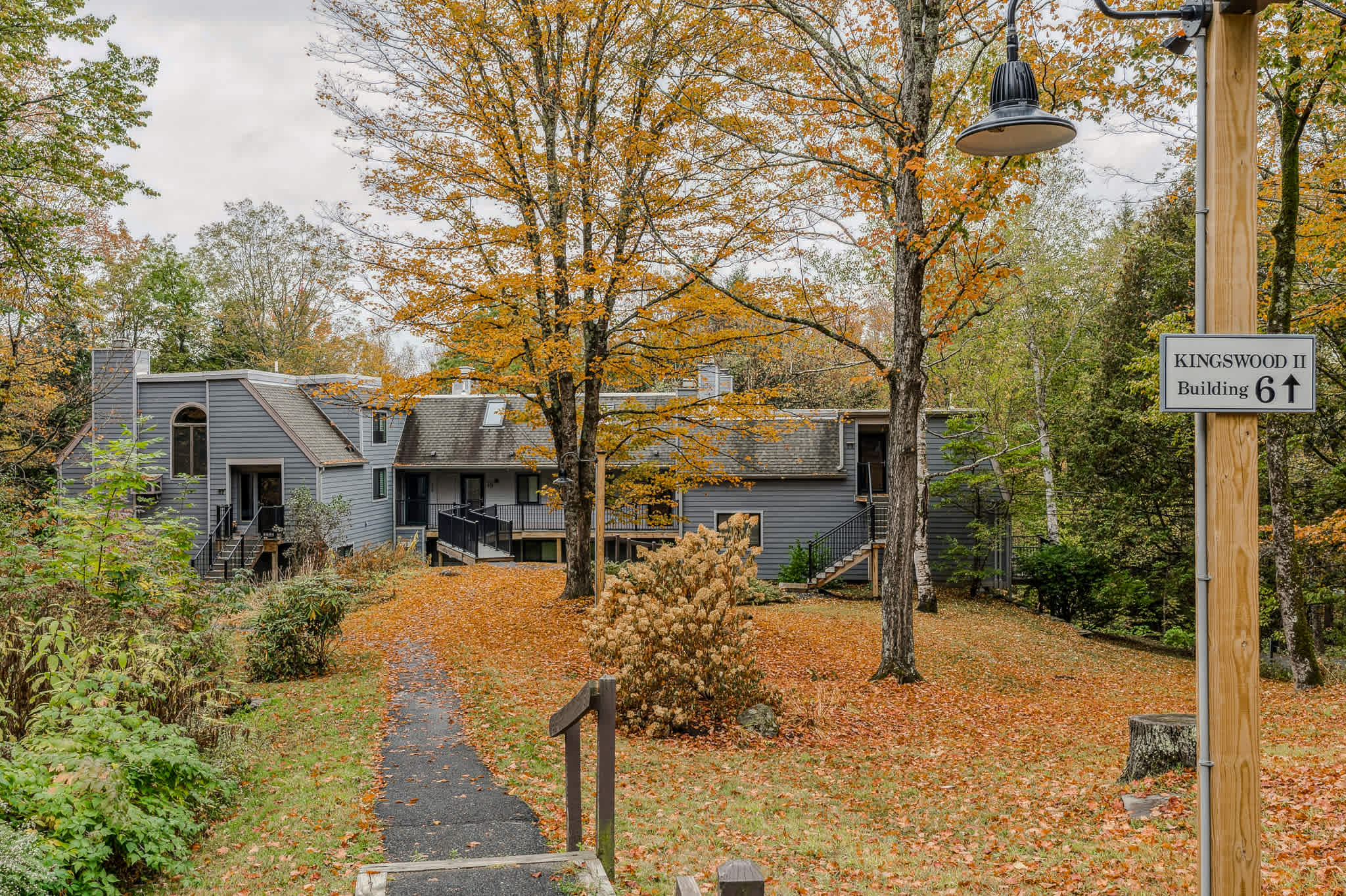 Steps to Ski Hill, Game Room, Club | Kingswood 6F