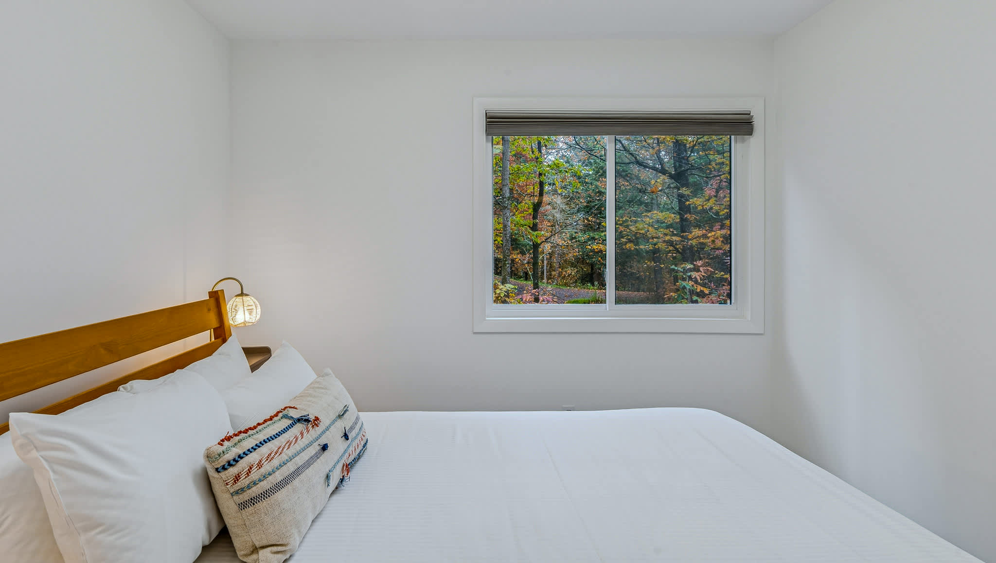 Steps to Ski Hill, Game Room, Club | Kingswood 6F
