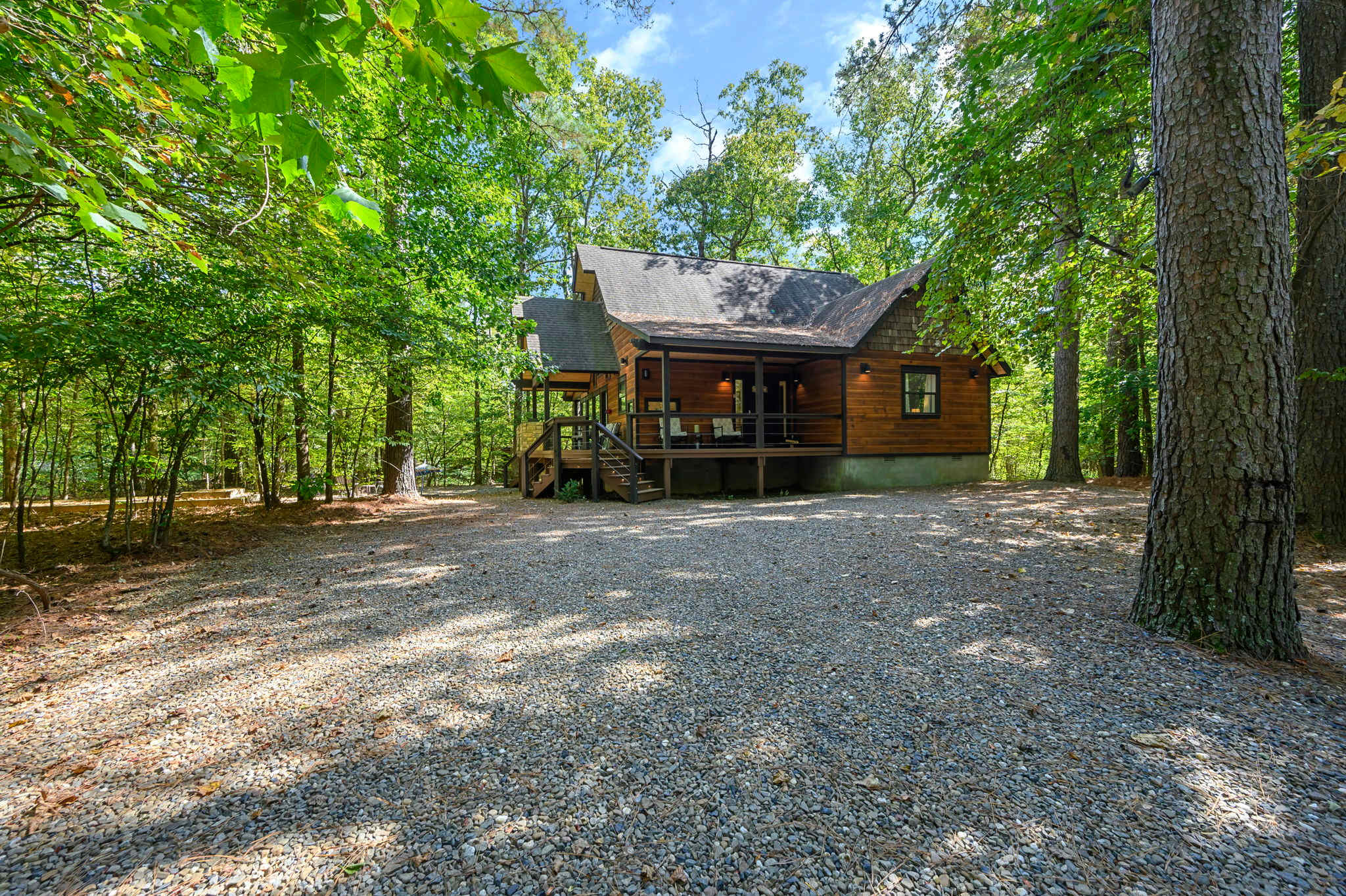 Silverbrook - 2 king suites - surrounded by trees 7