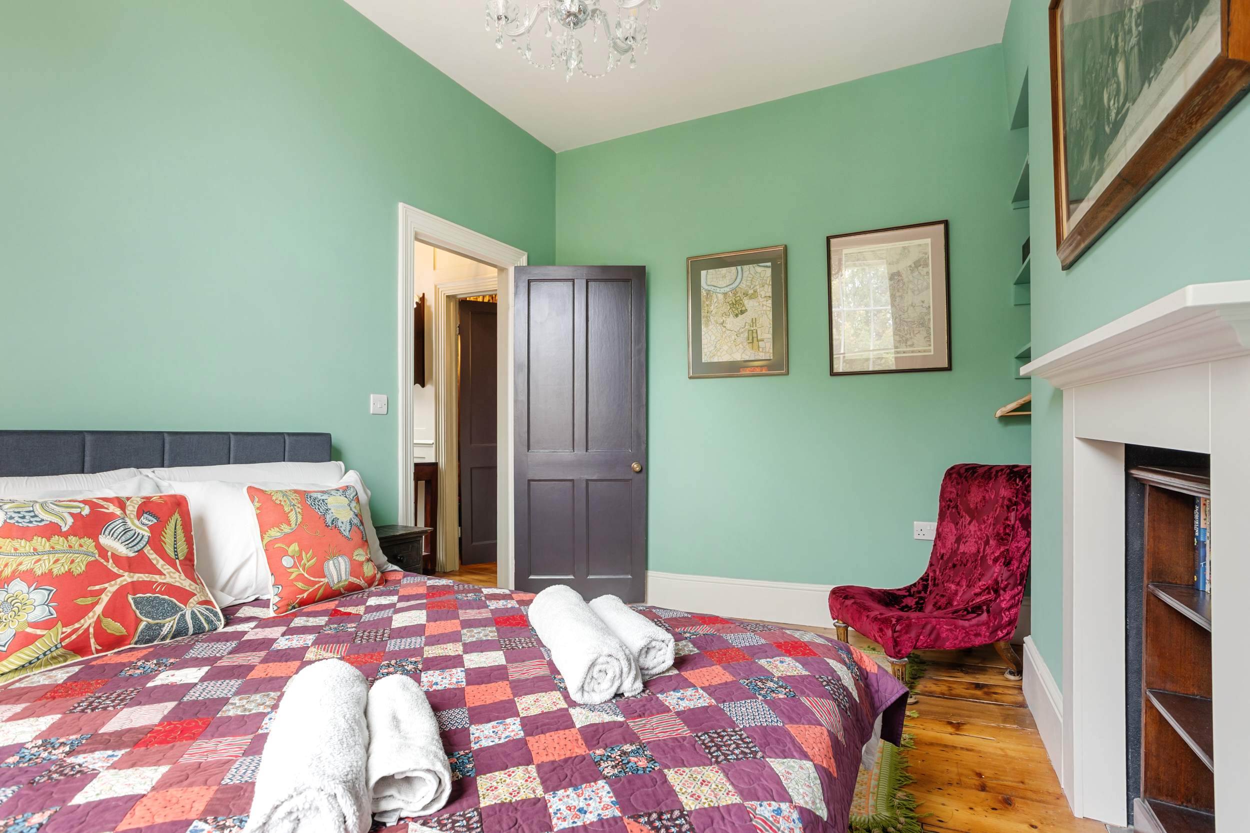 1820s 4BR Townhouse Sleeps 9 Near Tube by Omega in Bow Road 23 E3 2AD - Property image 23 - VivreStays