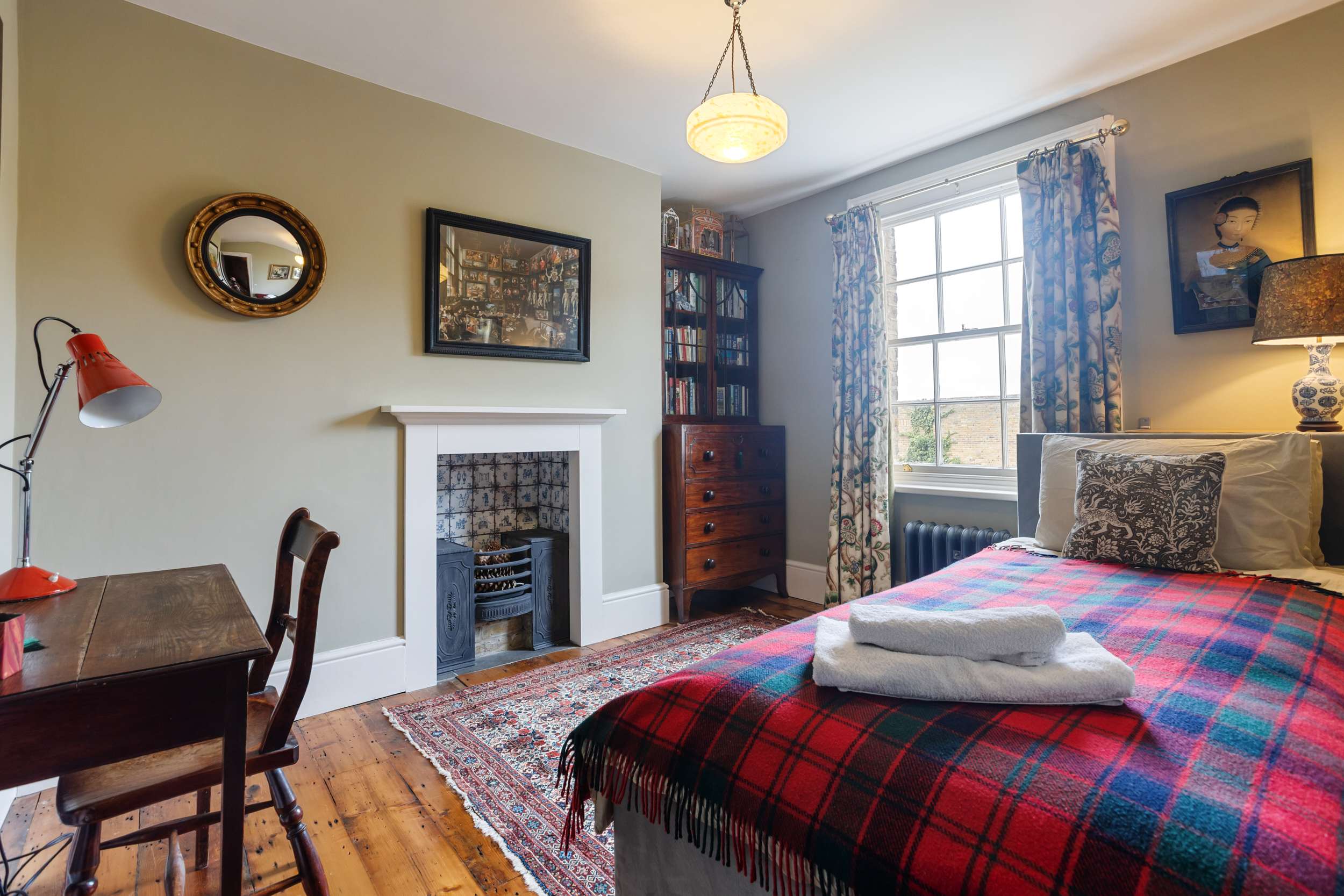 1820s 4BR Townhouse Sleeps 9 Near Tube by Omega in Bow Road 23 E3 2AD - Property image 29 - VivreStays