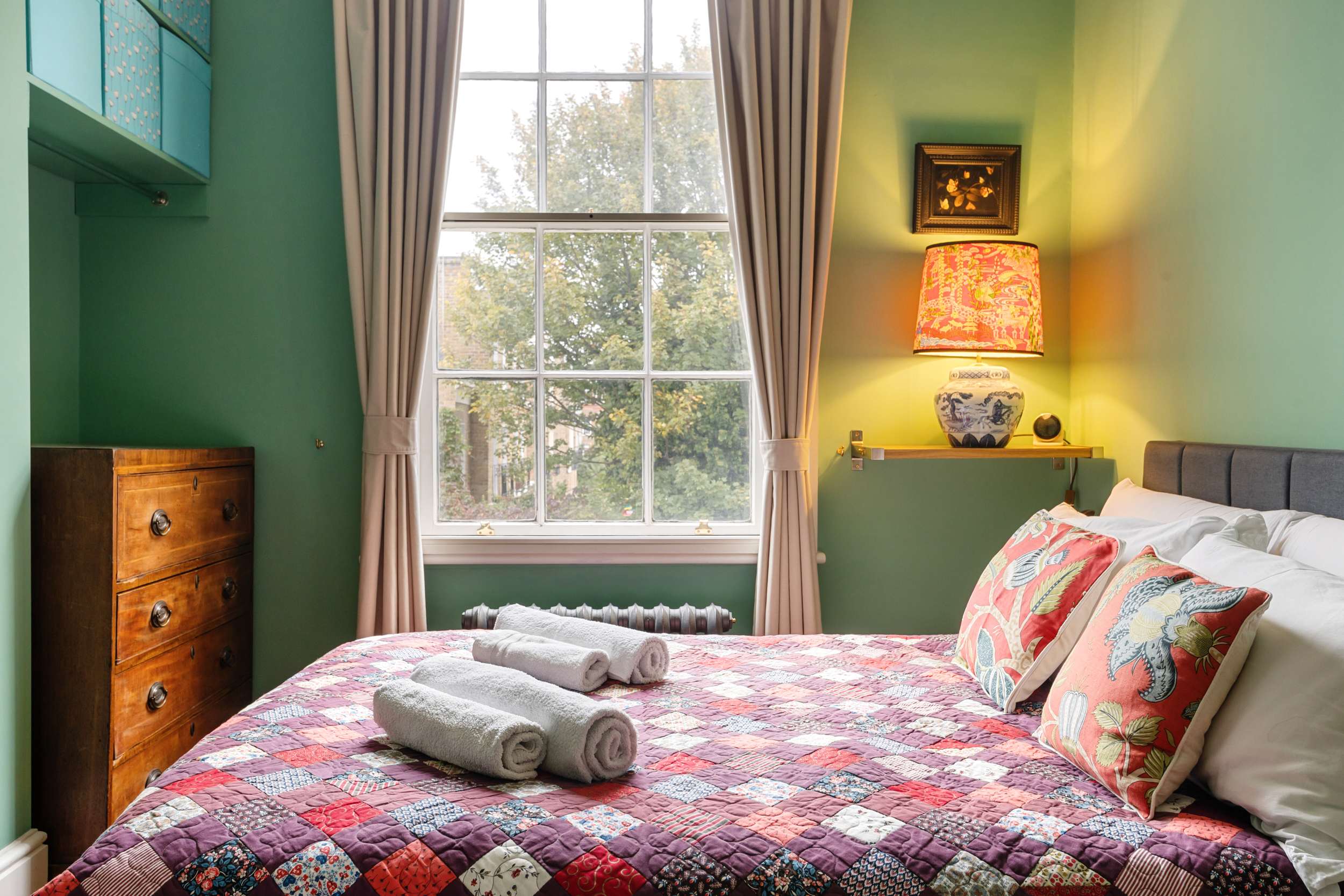 1820s 4BR Townhouse Sleeps 9 Near Tube by Omega in Bow Road 23 E3 2AD - Property image 8 - VivreStays