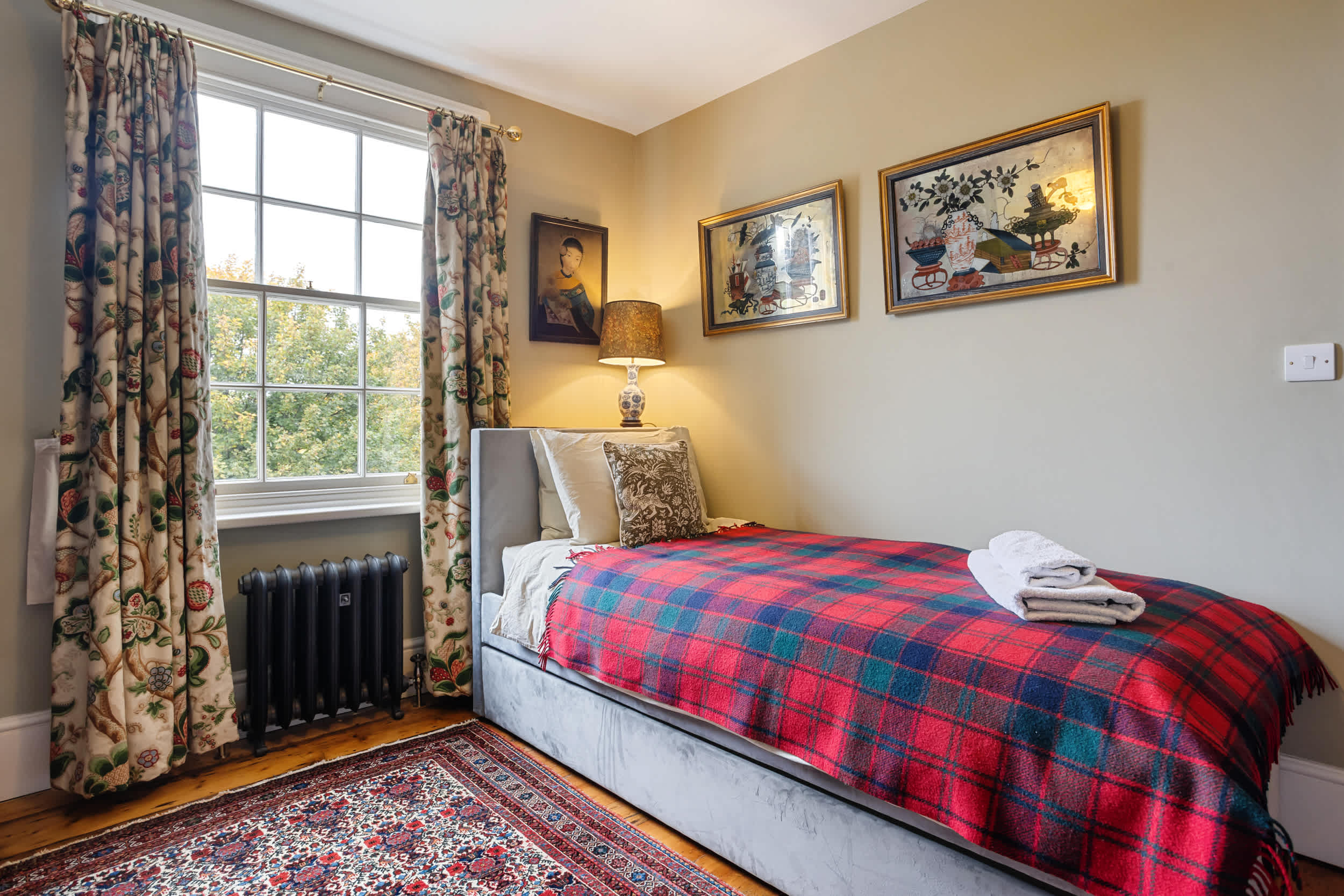 1820s 4BR Townhouse Sleeps 9 Near Tube by Omega in Bow Road 23 E3 2AD - Property image 30 - VivreStays