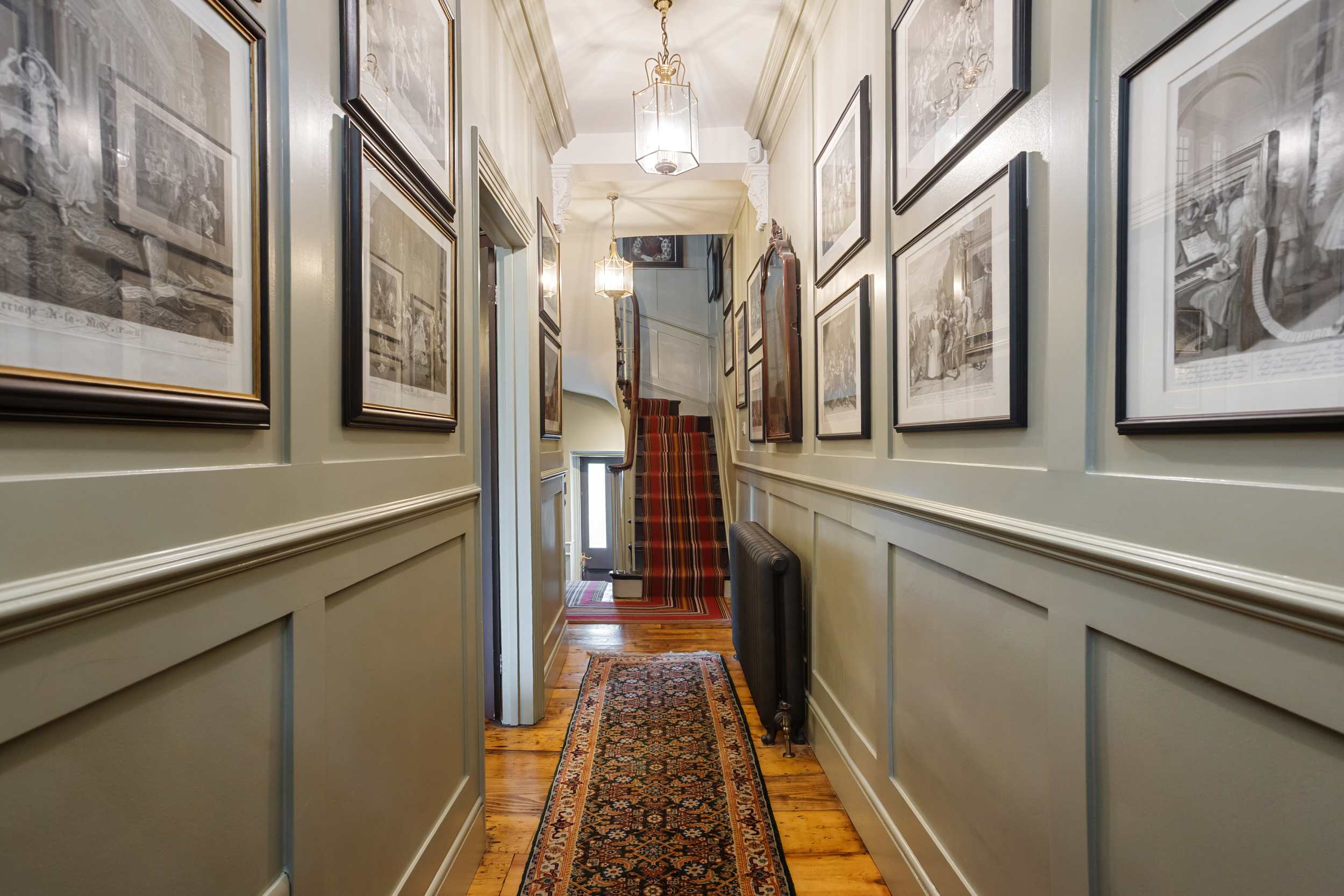 1820s 4BR Townhouse Sleeps 9 Near Tube by Omega in Bow Road 23 E3 2AD - Property image 7 - VivreStays