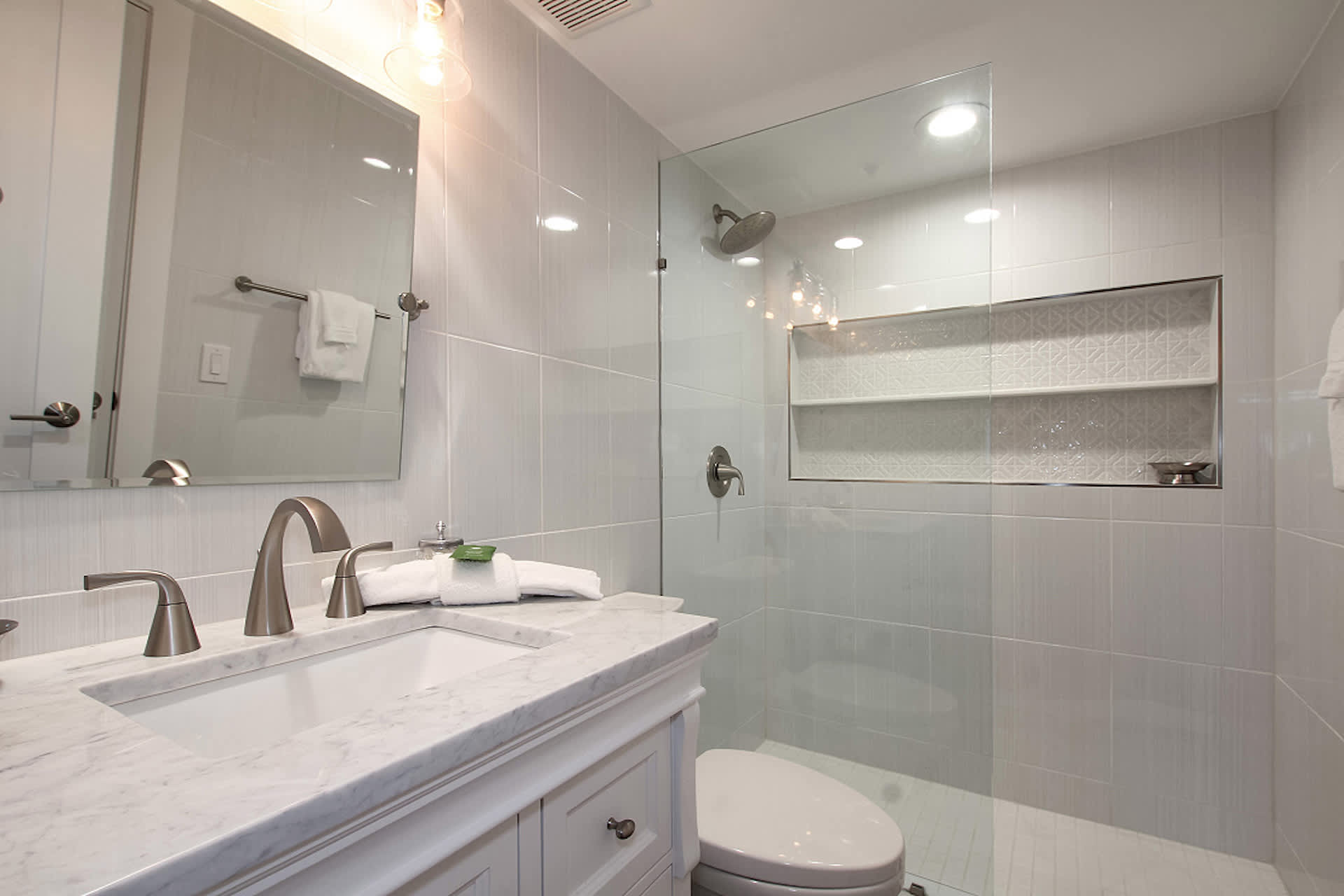 One Seagrove Place 0205 23