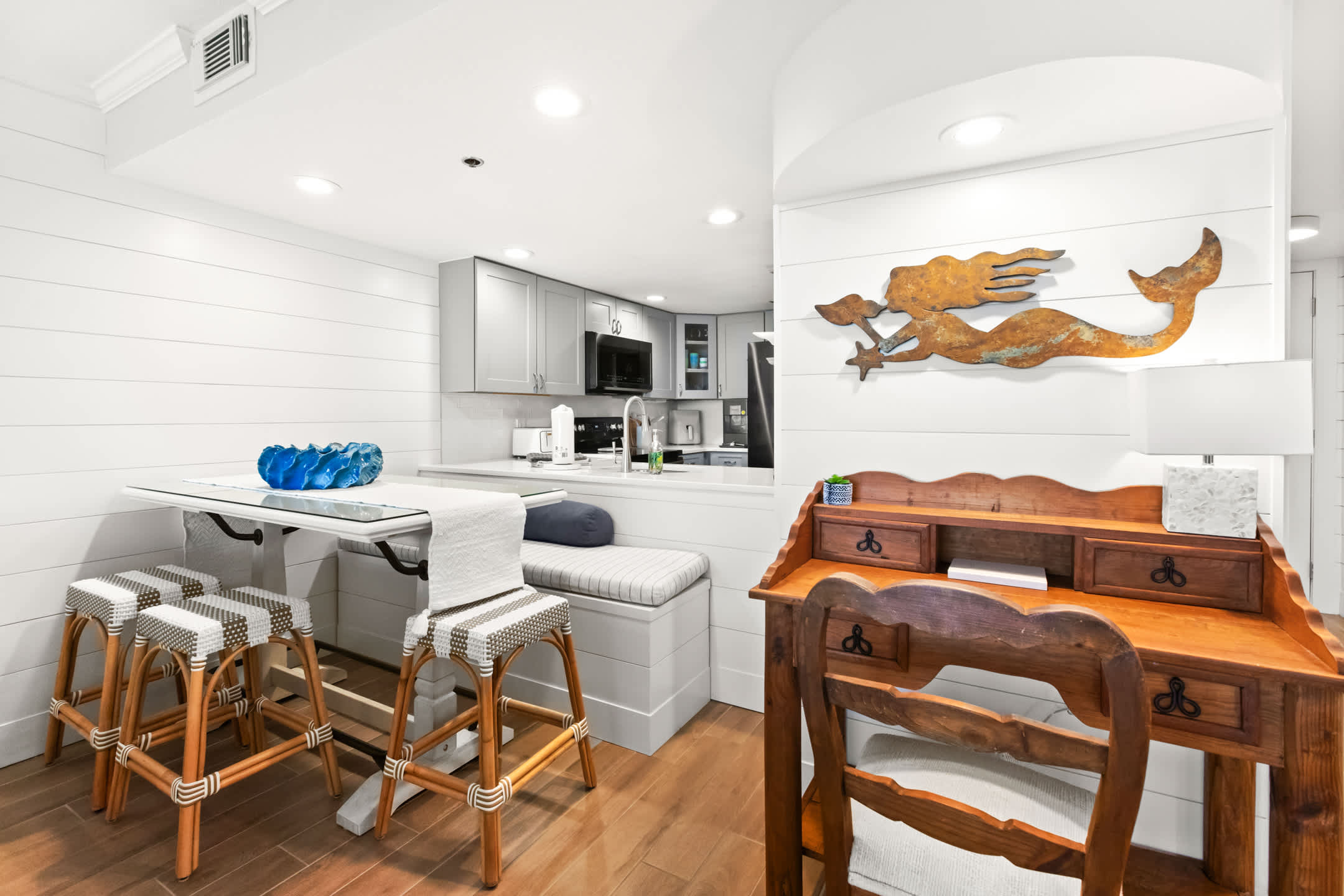 One Seagrove Place 0204 8