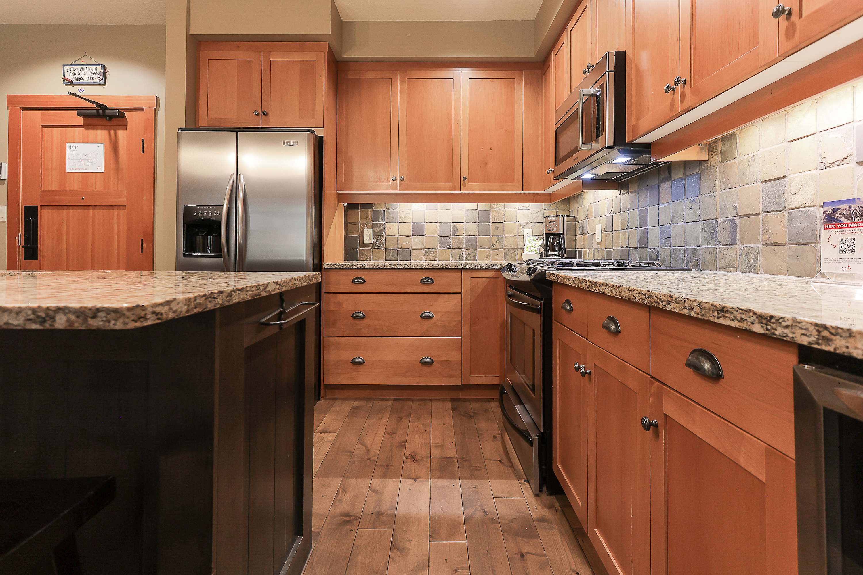 Two Bedroom + Den | Sleeps 6-8 | Slalom Creek Condos — Rossland, British Columbia — vacation rental