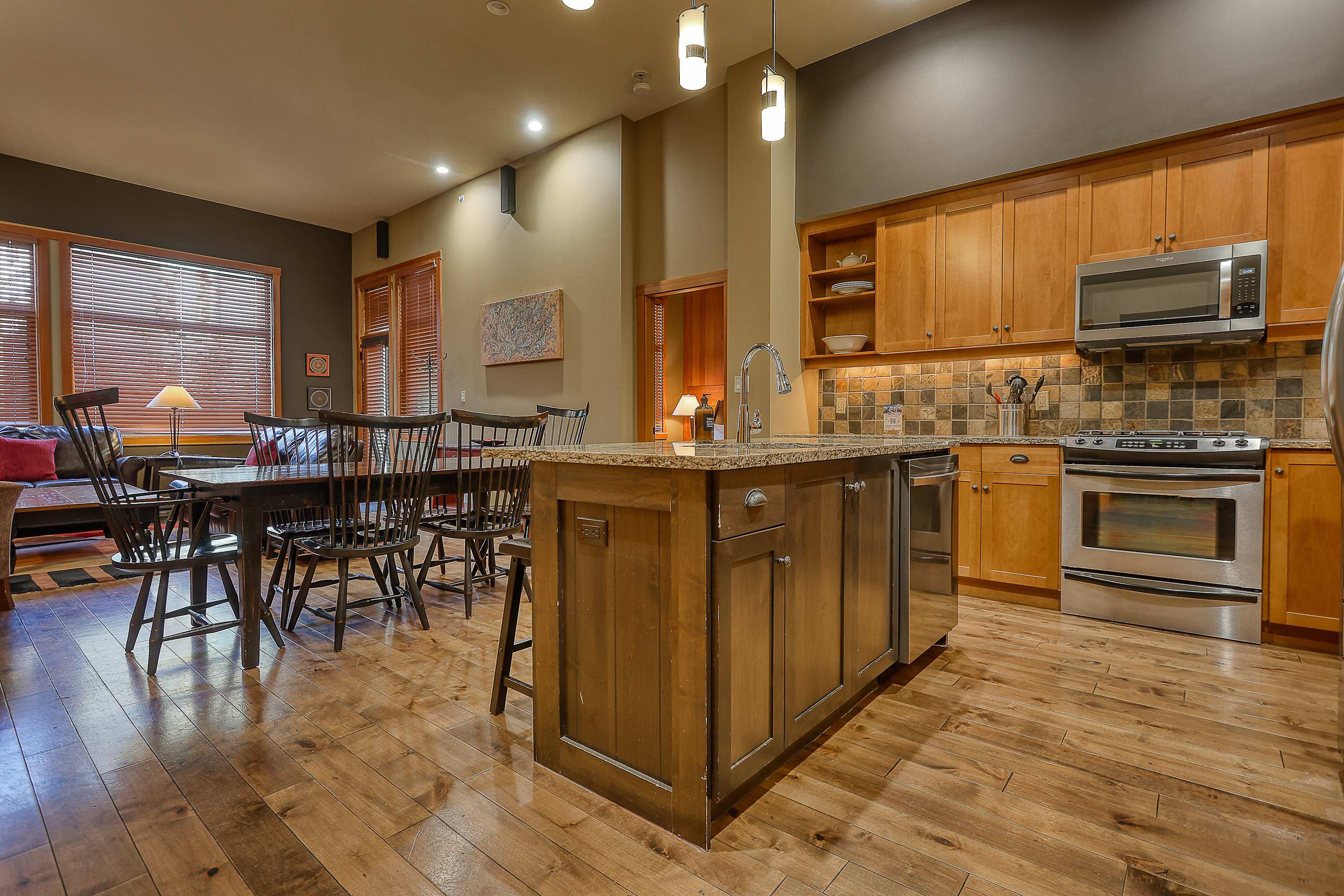 Three Bedroom| Sleeps 5-7 | Slalom Creek Condos — Rossland, British Columbia — vacation rental