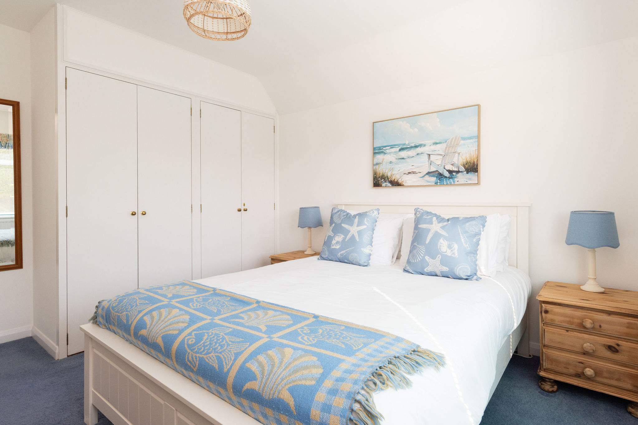 There is plenty of storage to unpack your belongings, including built in wardrobes with hanging space.