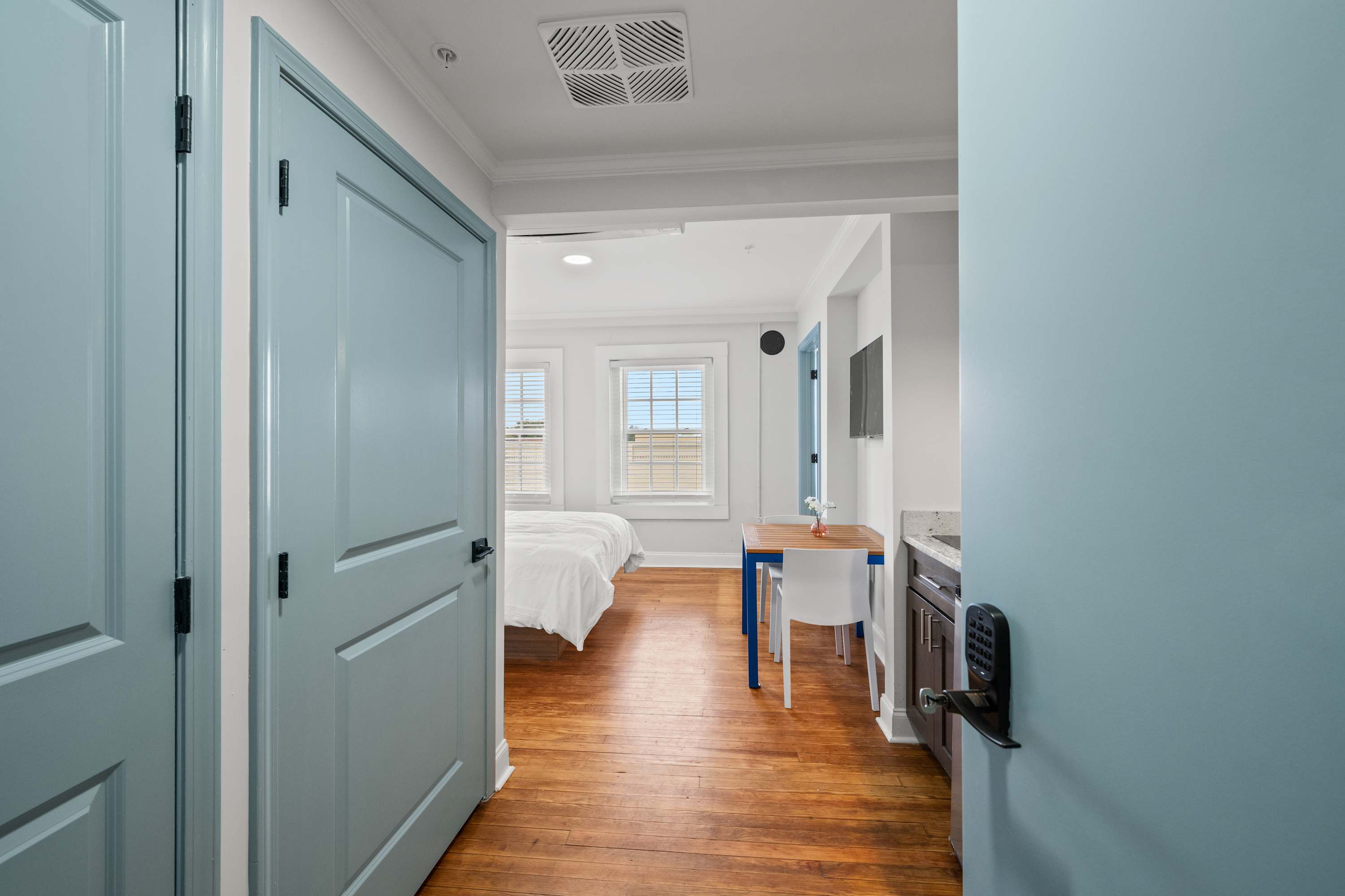 Charming Conway Loft in Downtown Conway | Photo 4