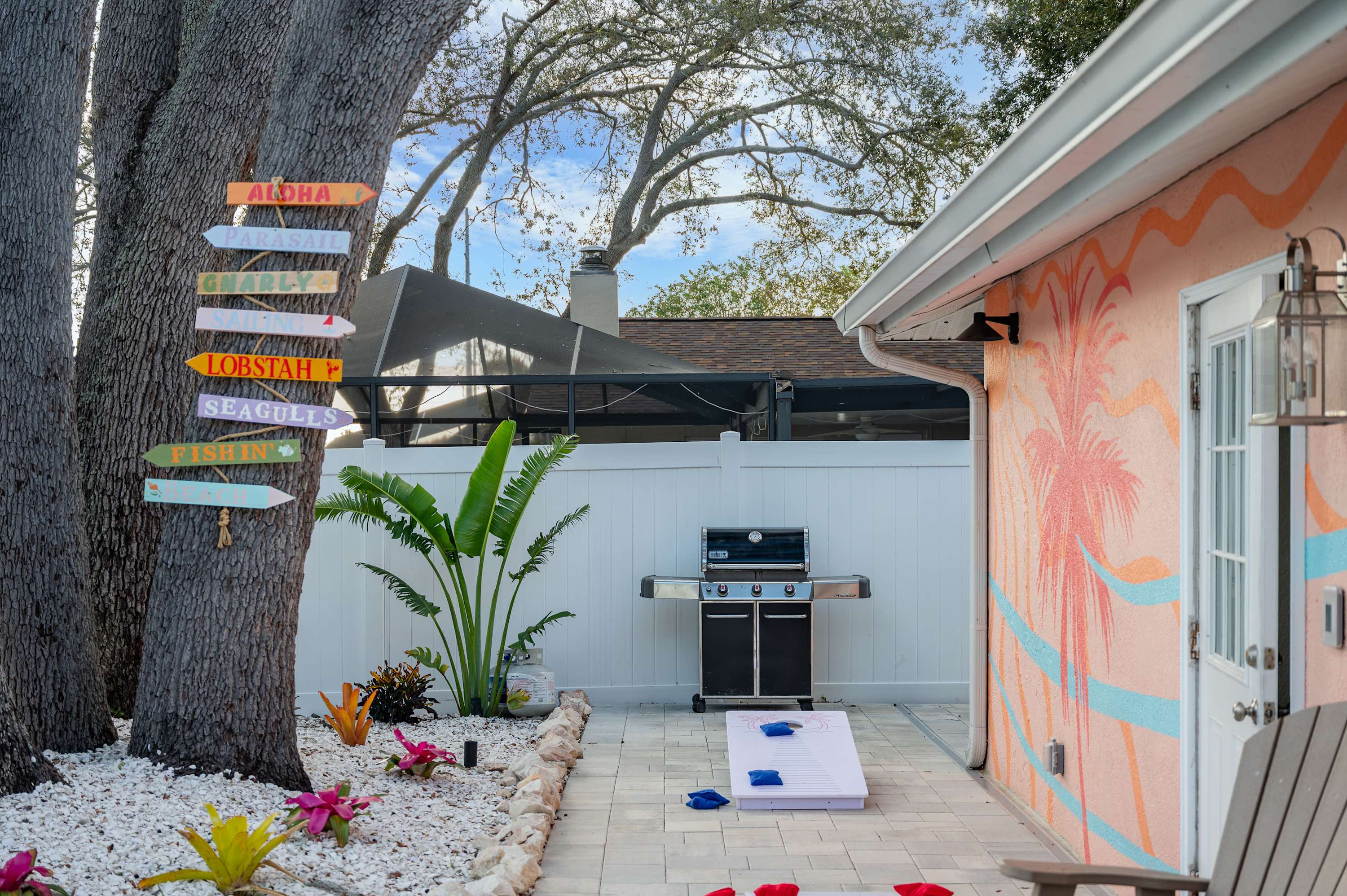 Pool, Putting Green, Sport Court, Gym 3Mi to Beach