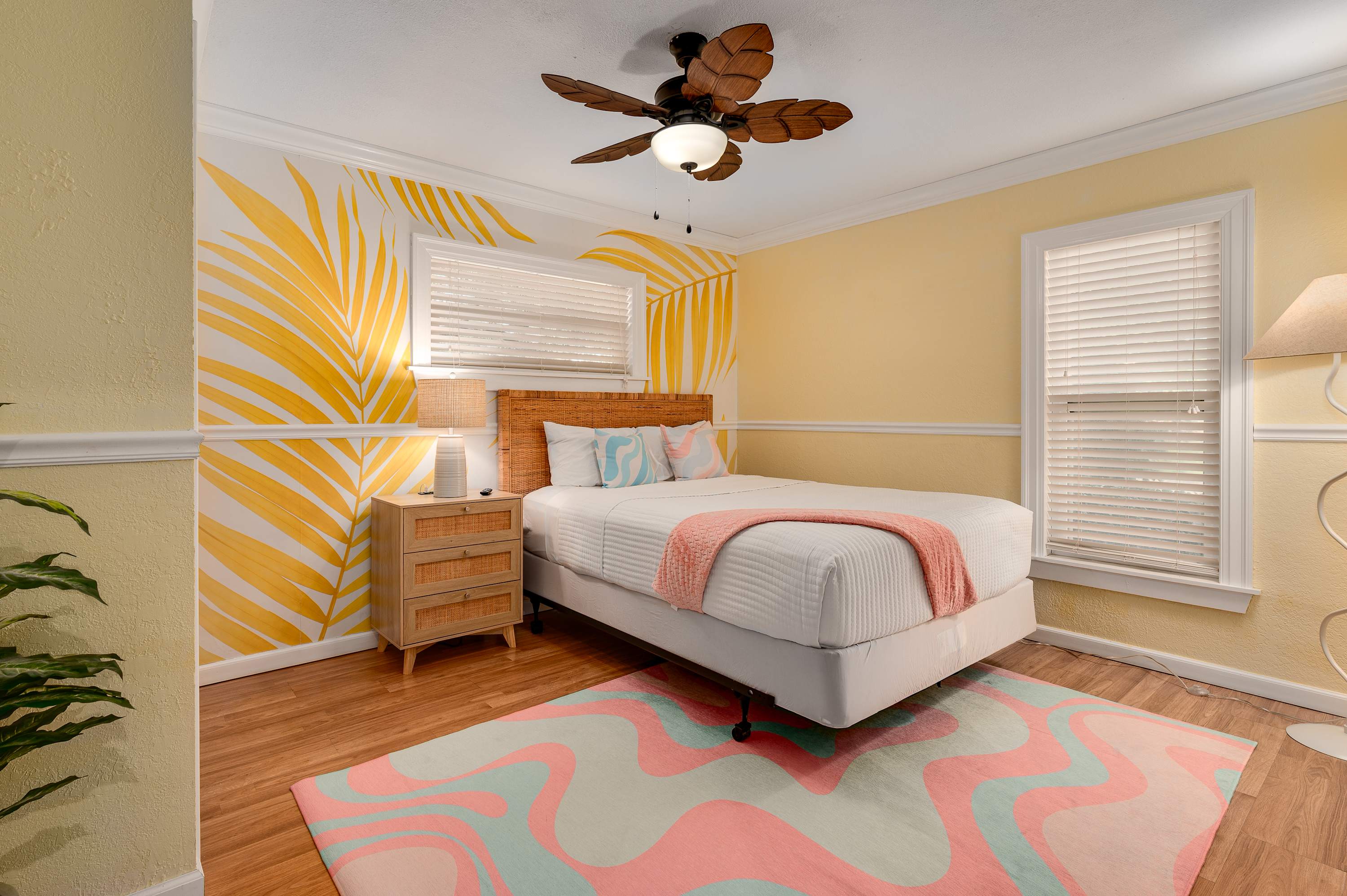 Pool, Putting Green, Sport Court, Gym 3Mi to Beach