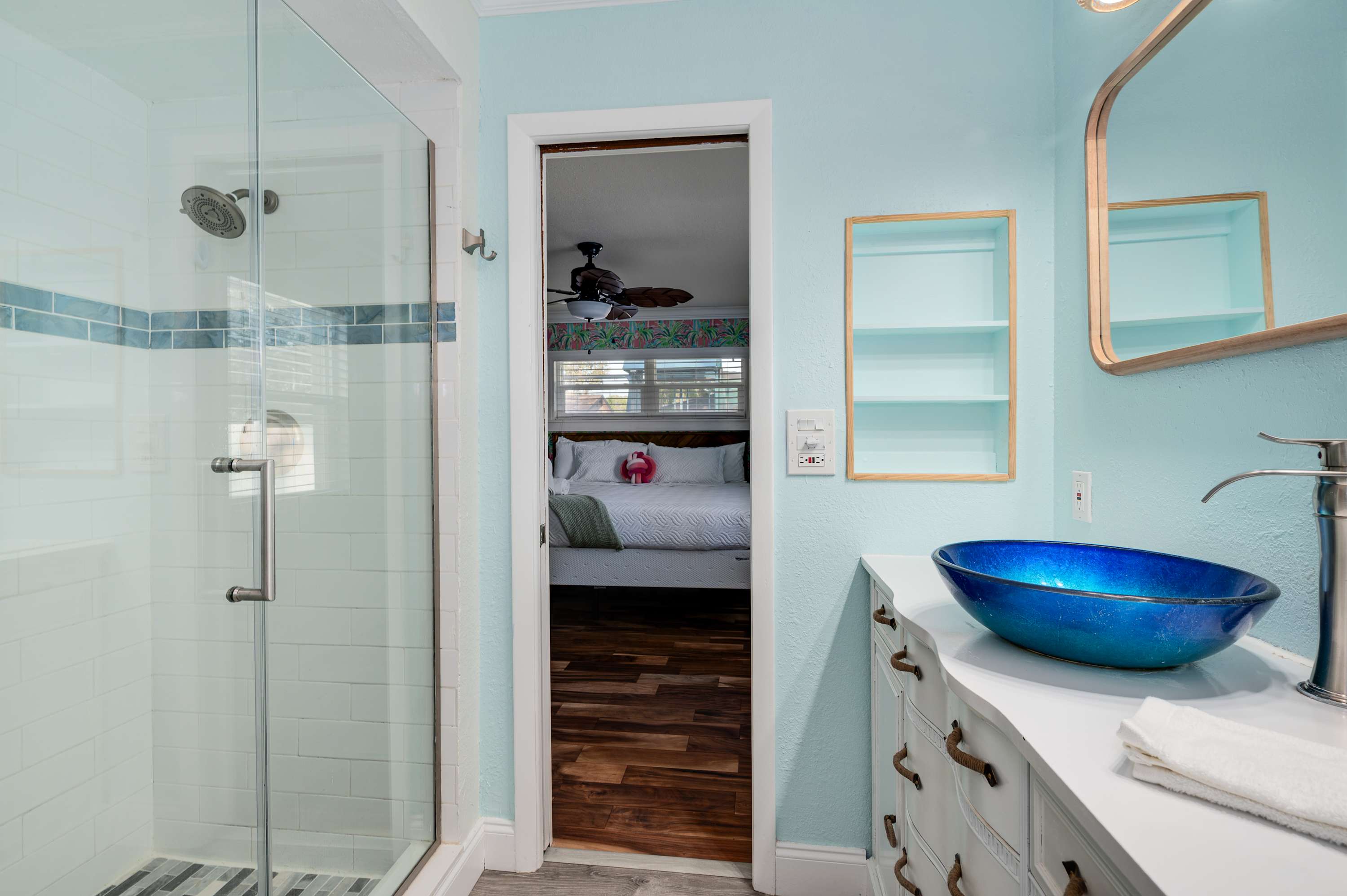 Pool, Putting Green, Sport Court, Gym 3Mi to Beach