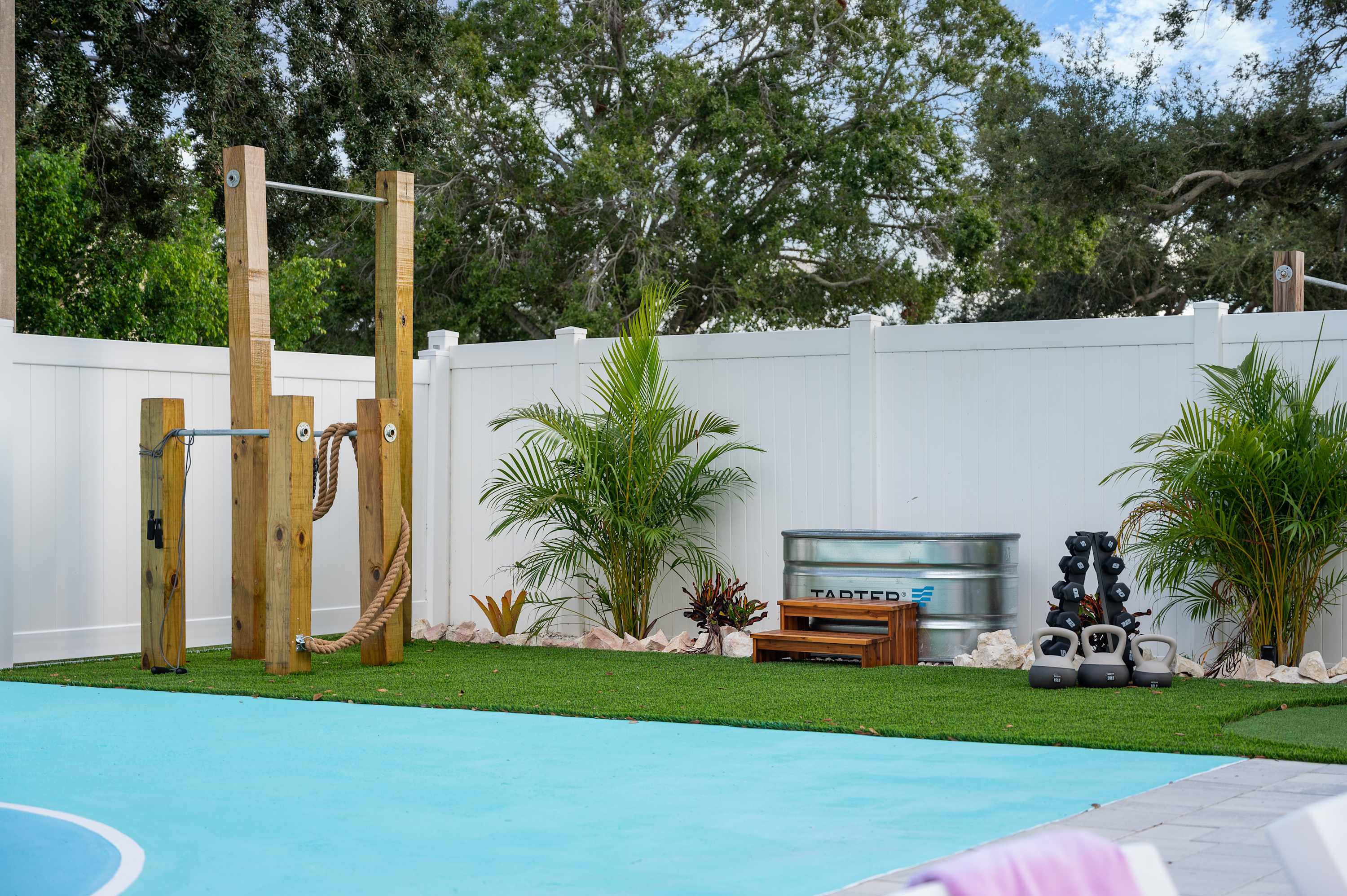 Pool, Putting Green, Sport Court, Gym 3Mi to Beach