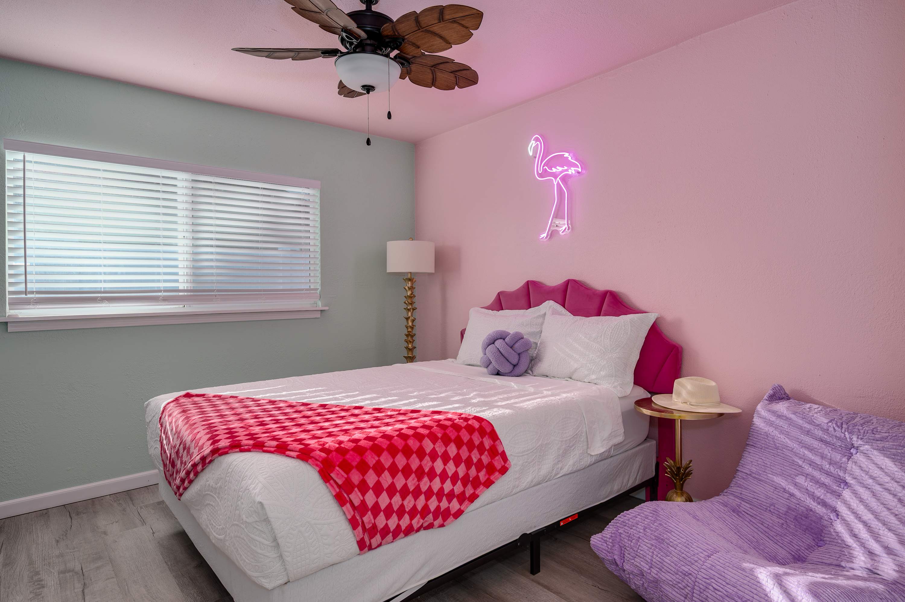 Pool, Putting Green, Sport Court, Gym 3Mi to Beach