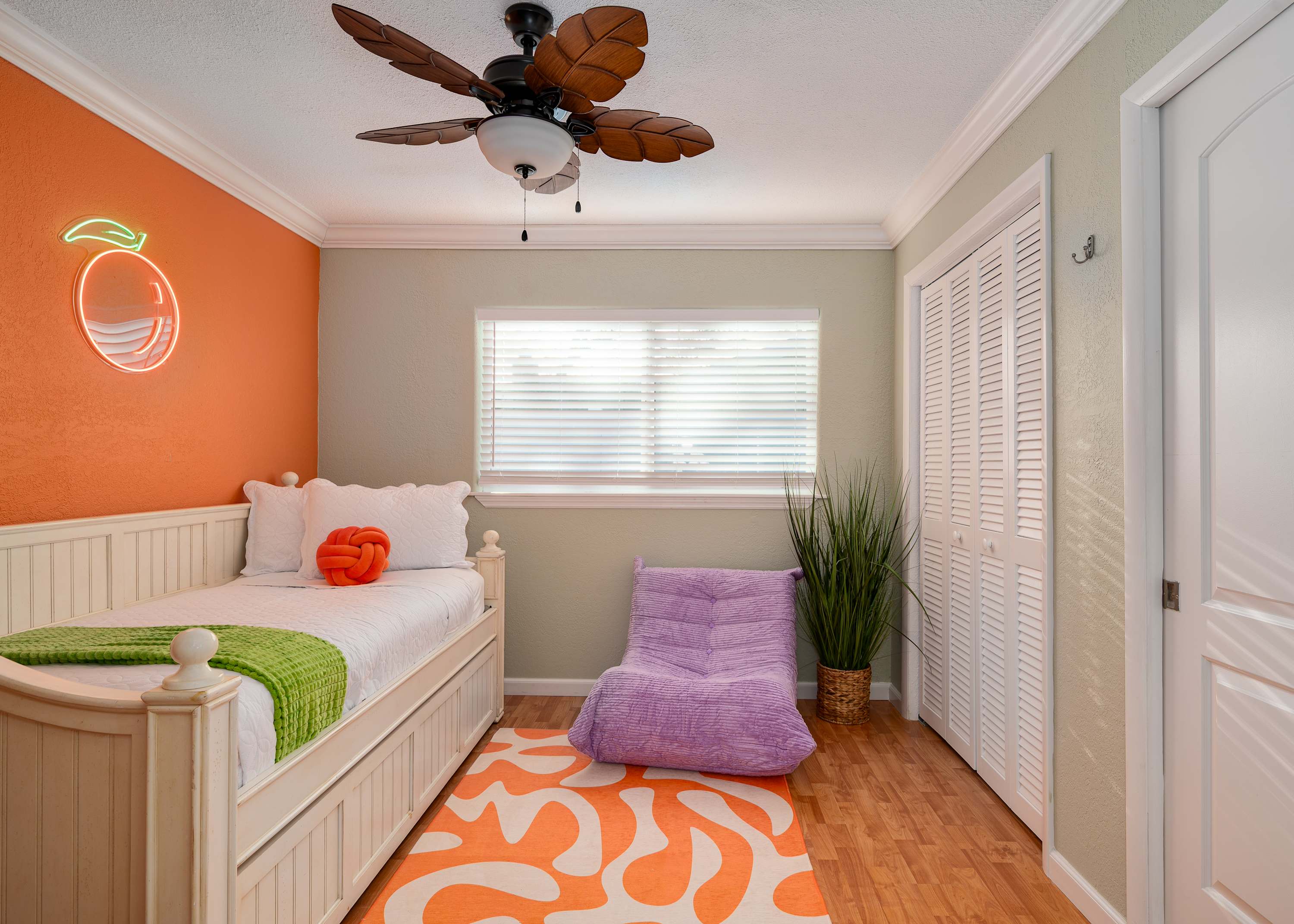 Pool, Putting Green, Sport Court, Gym 3Mi to Beach