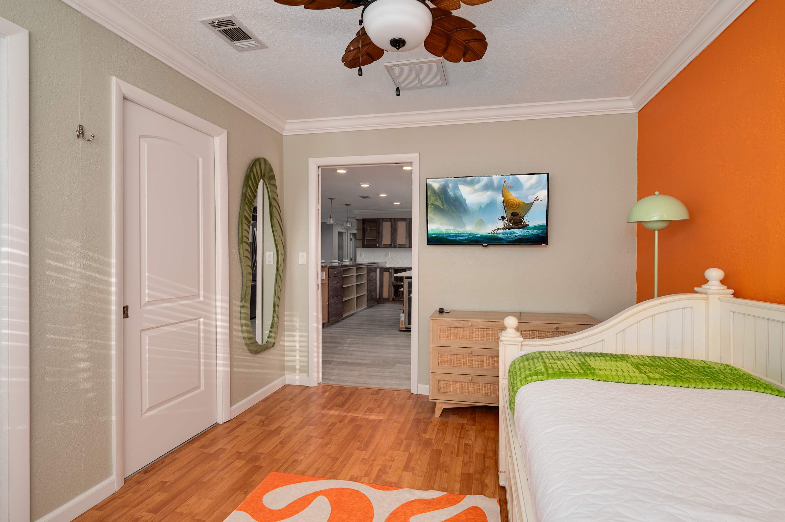 Pool, Putting Green, Sport Court, Gym 3Mi to Beach