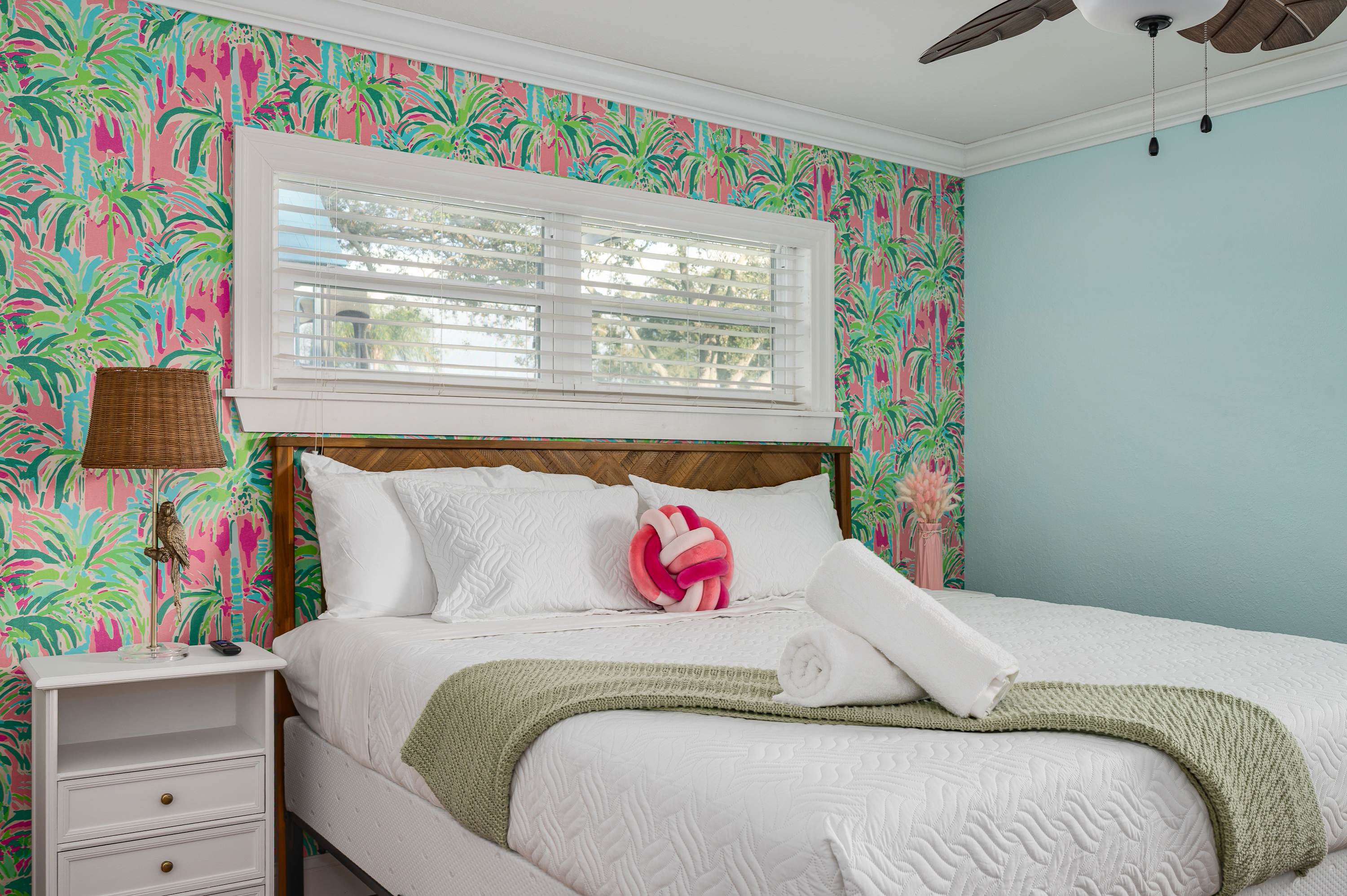 Pool, Putting Green, Sport Court, Gym 3Mi to Beach