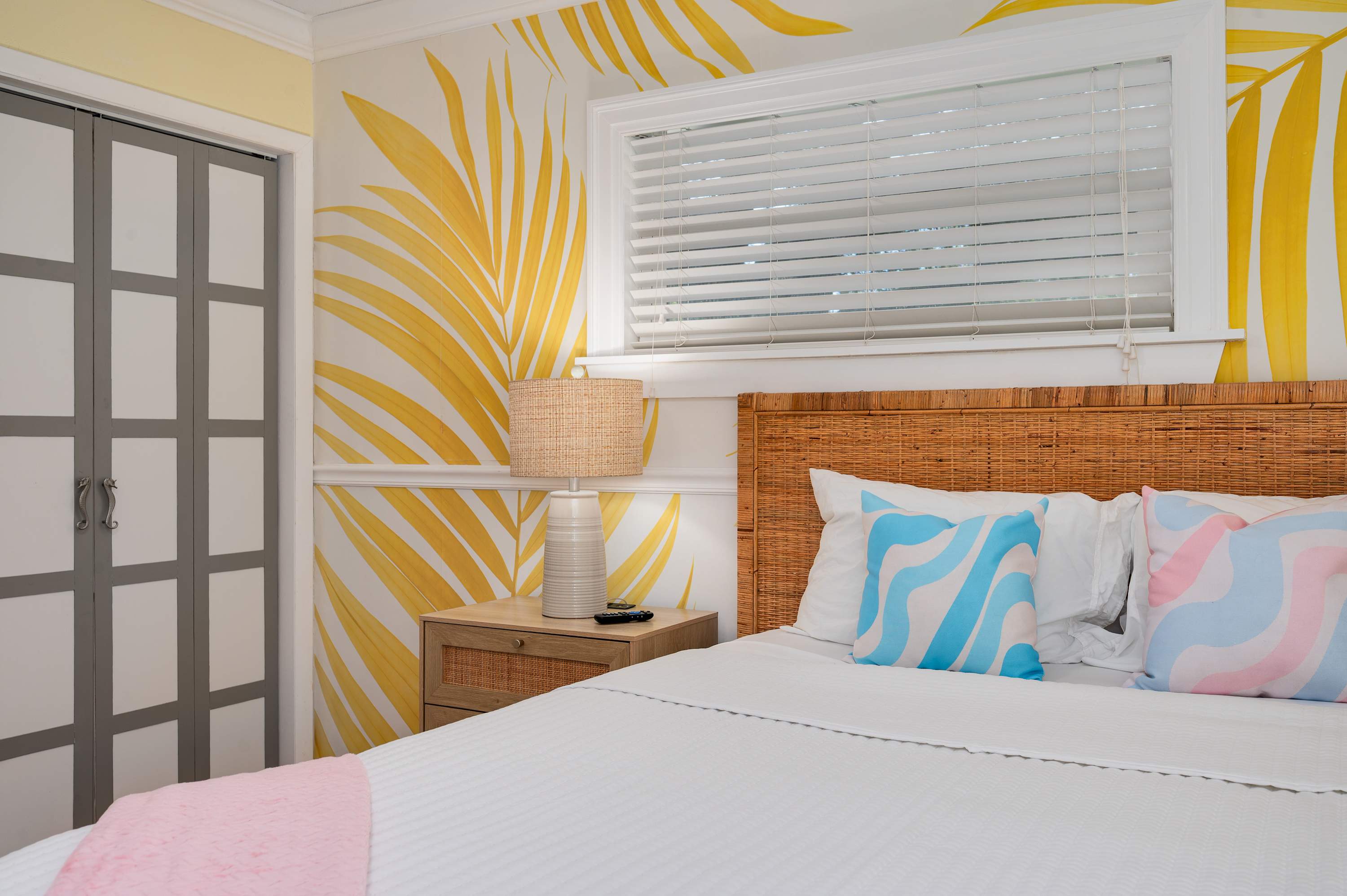 Pool, Putting Green, Sport Court, Gym 3Mi to Beach