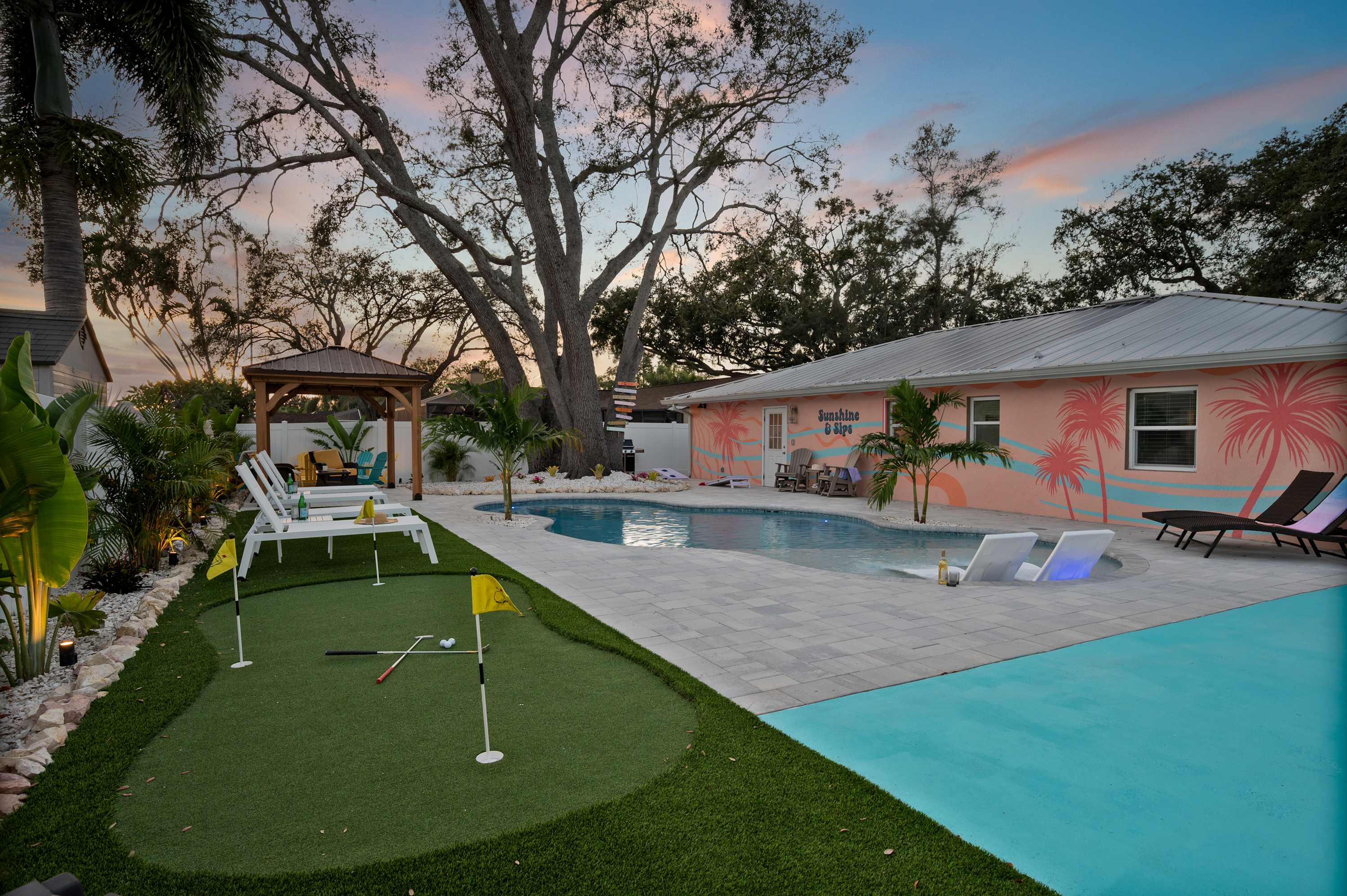 Pool, Putting Green, Sport Court, Gym 3Mi to Beach