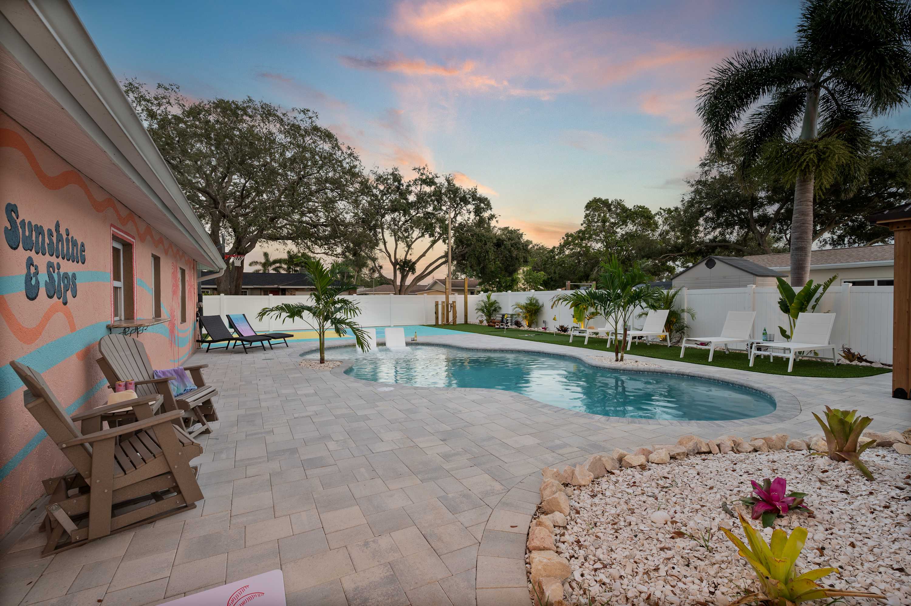 Pool, Putting Green, Sport Court, Gym 3Mi to Beach