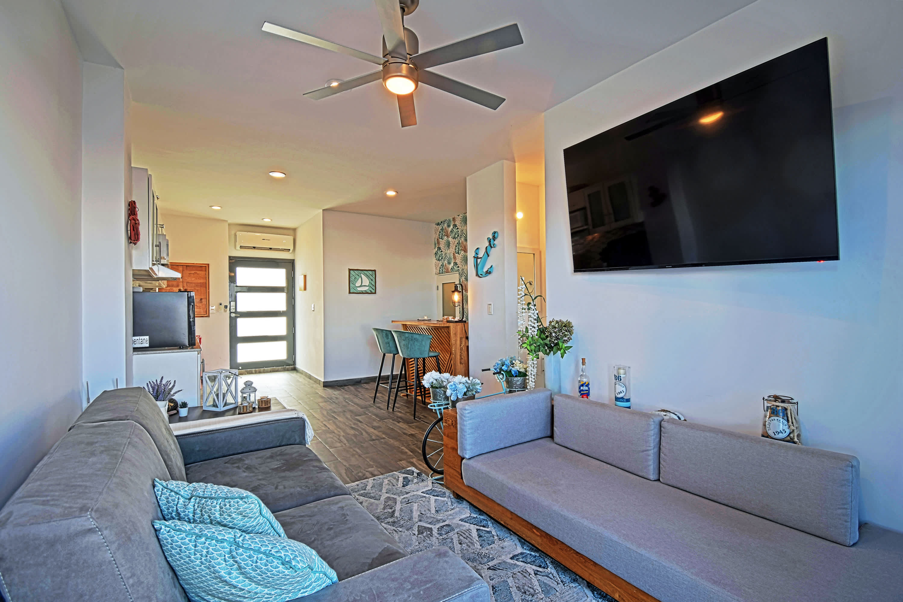 Luxury Getaway in La Paz Apartment with Pool and terrace — La Paz, Baja California Sur — vacation rental