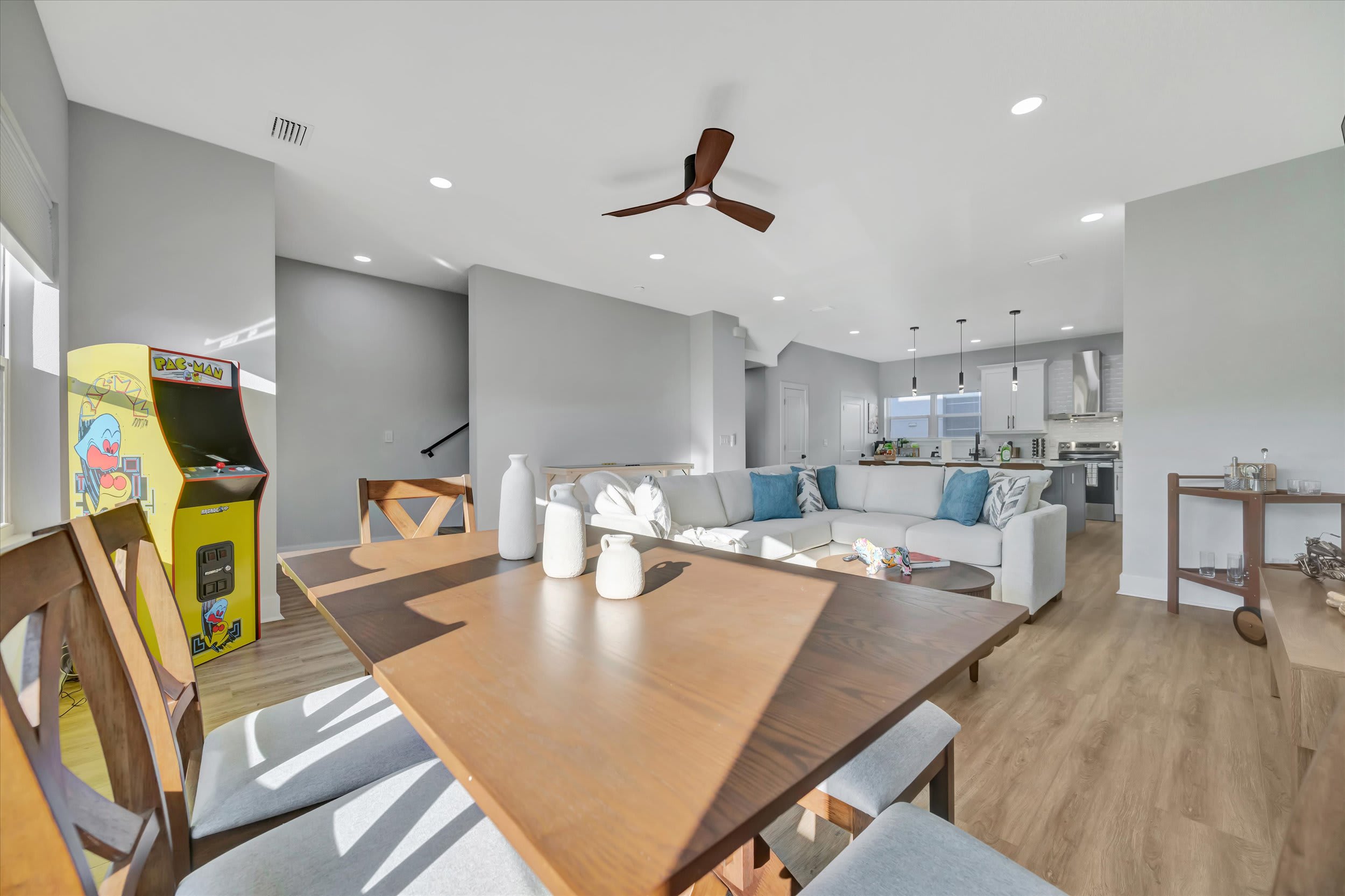 Spacious 4B Townhome & Games Tampa | Pets Welcome!